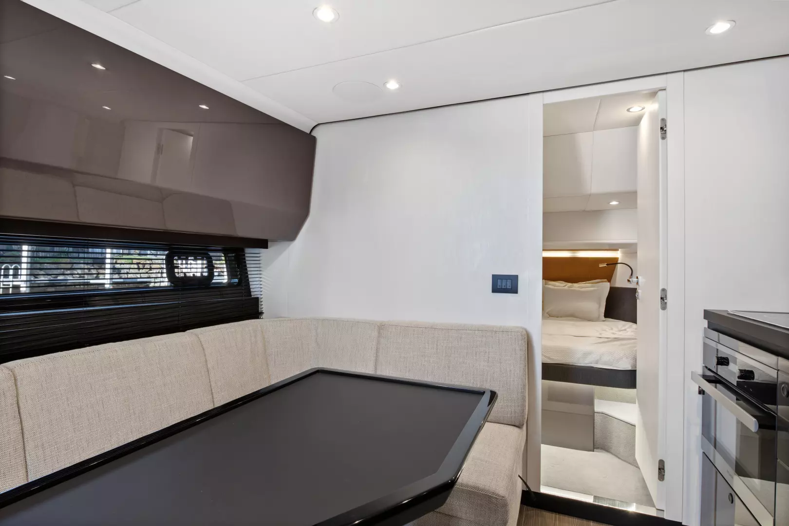 2022 Azimut Azimut Verde 47 - Image 24