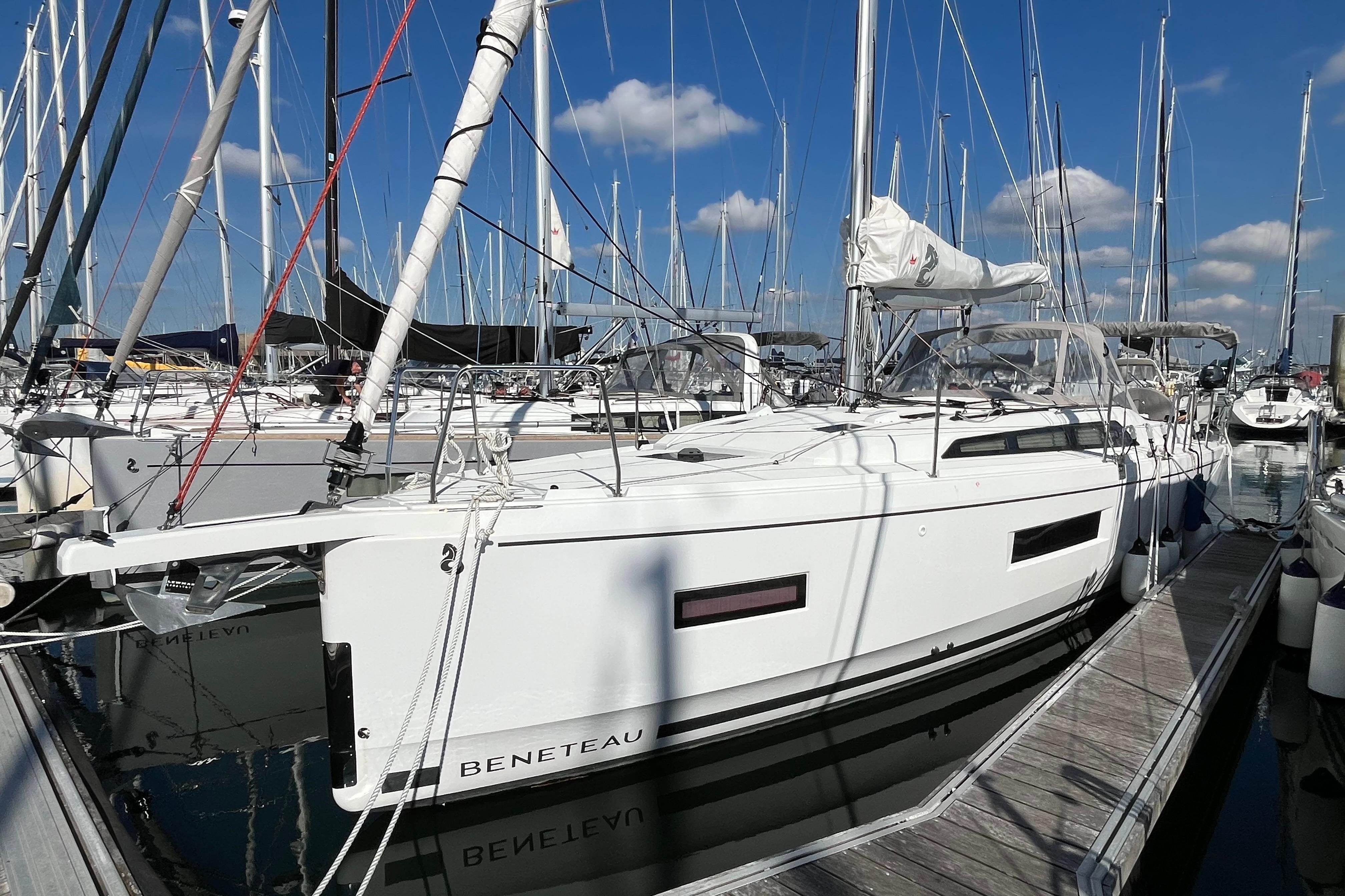 2023 Beneteau Oceanis 37.1