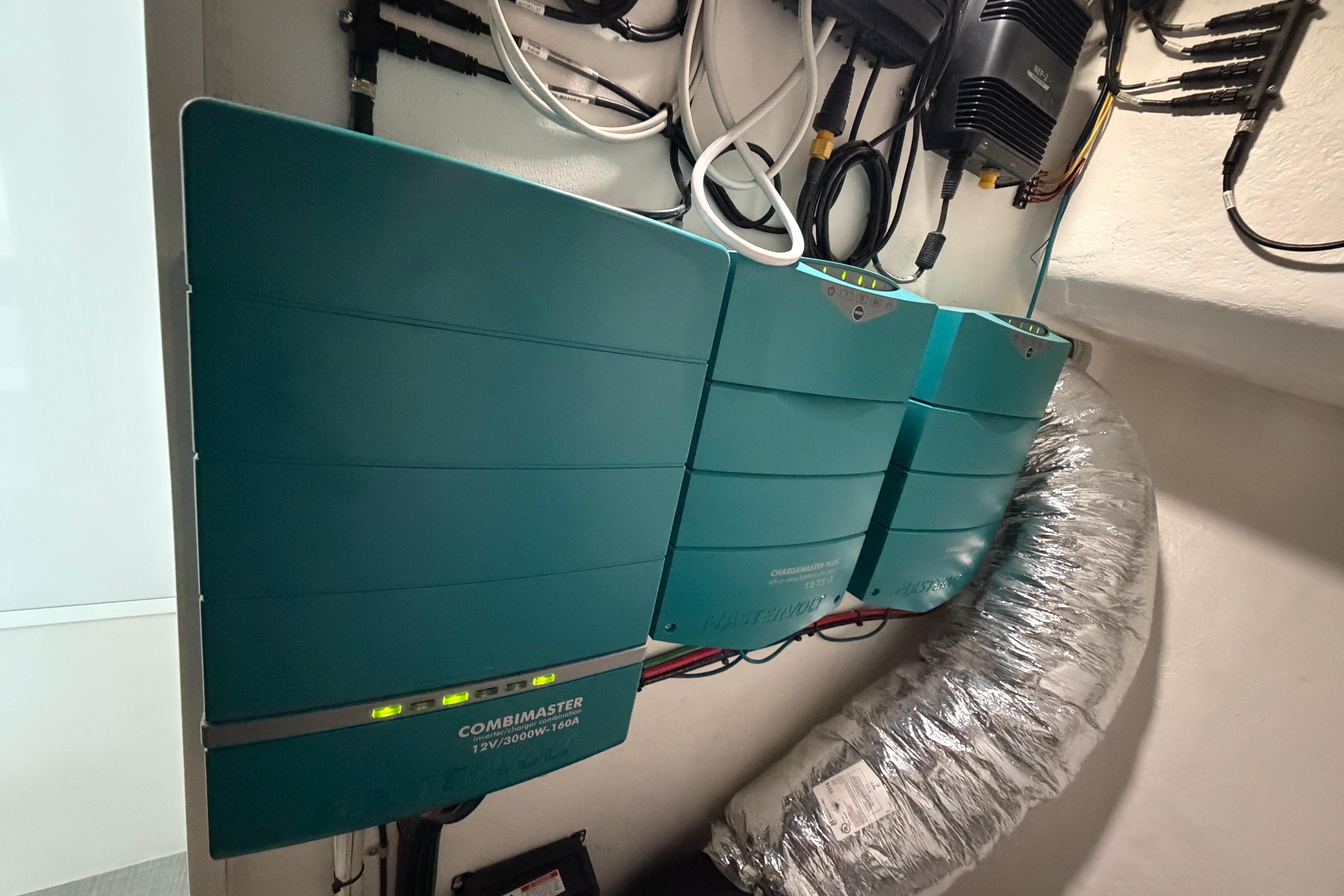 Electrical system setup on a 2018 H&H Marine Osmond Beal boat.