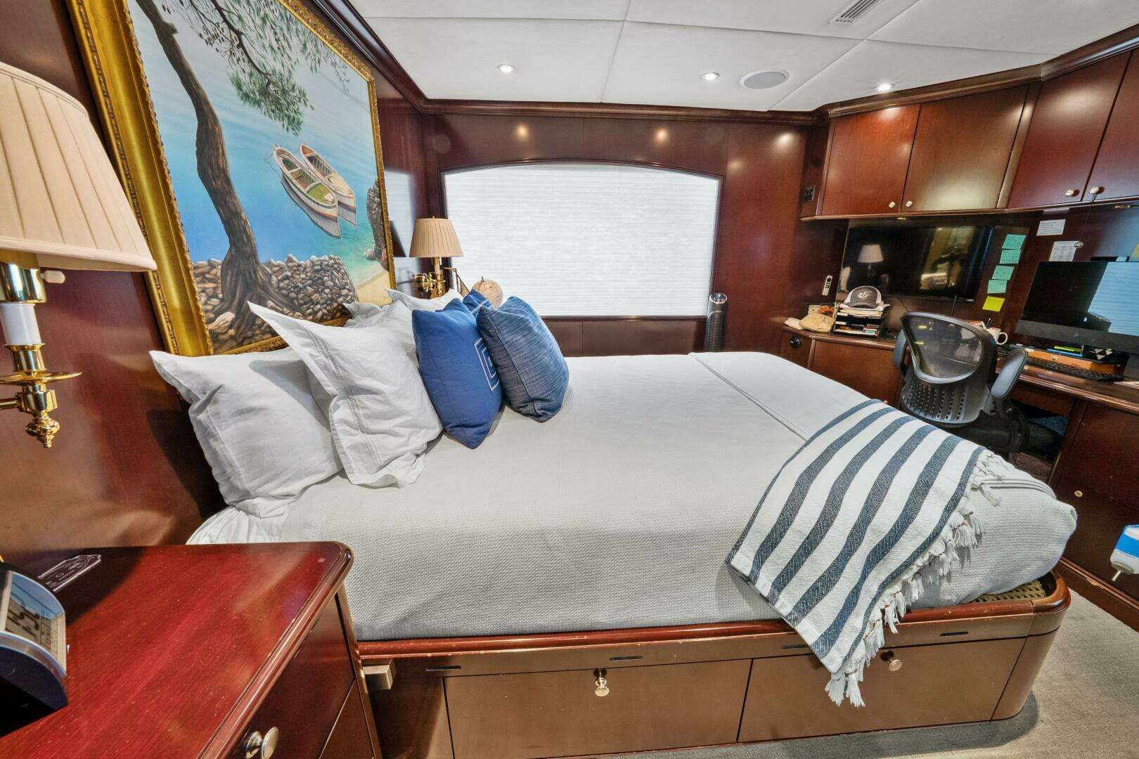 2005 Trinity Yachts Tri-Deck - Image 38