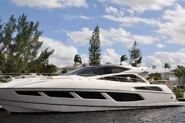 2018 Sunseeker Predator