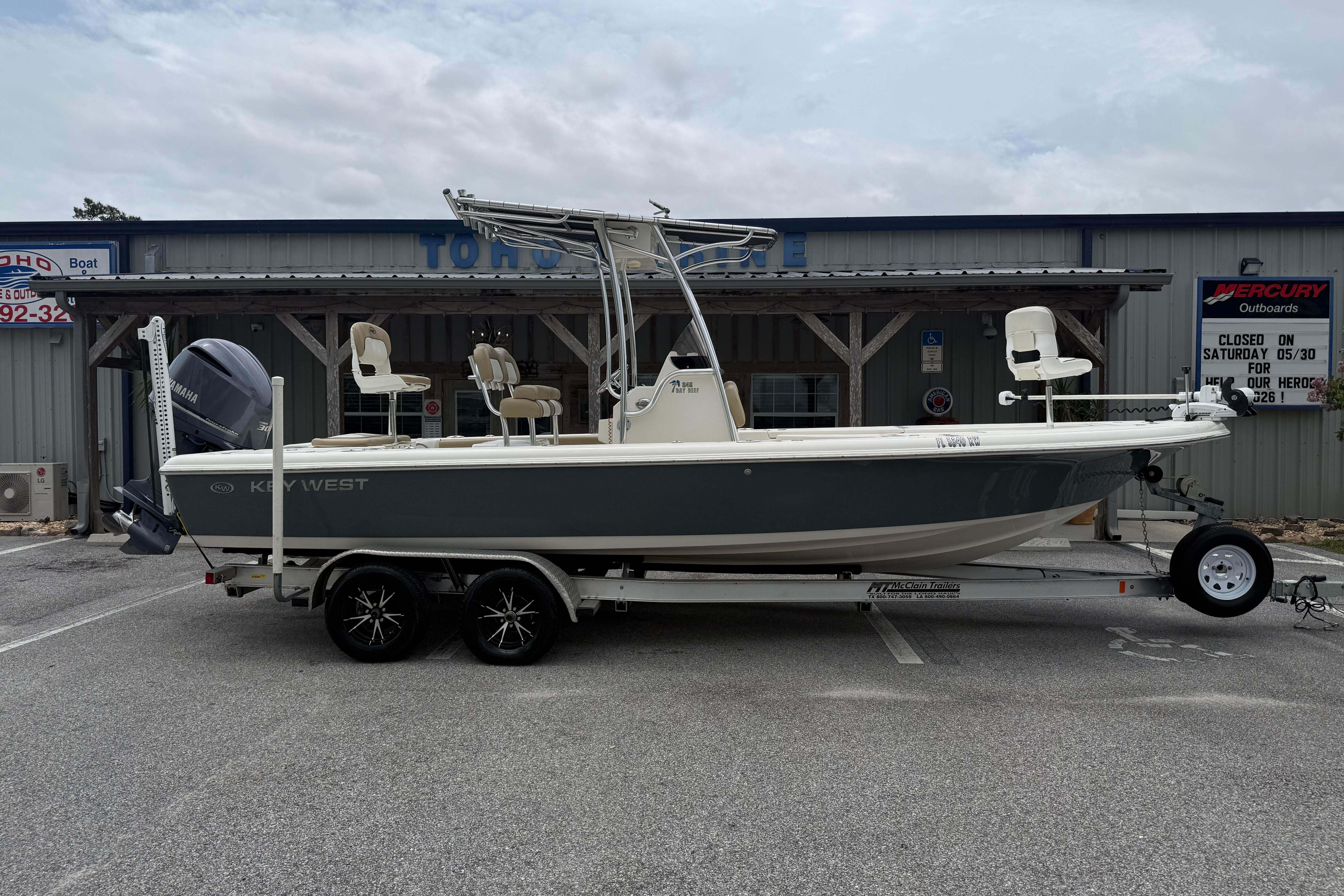 2017 Key West 246 Bay Reef