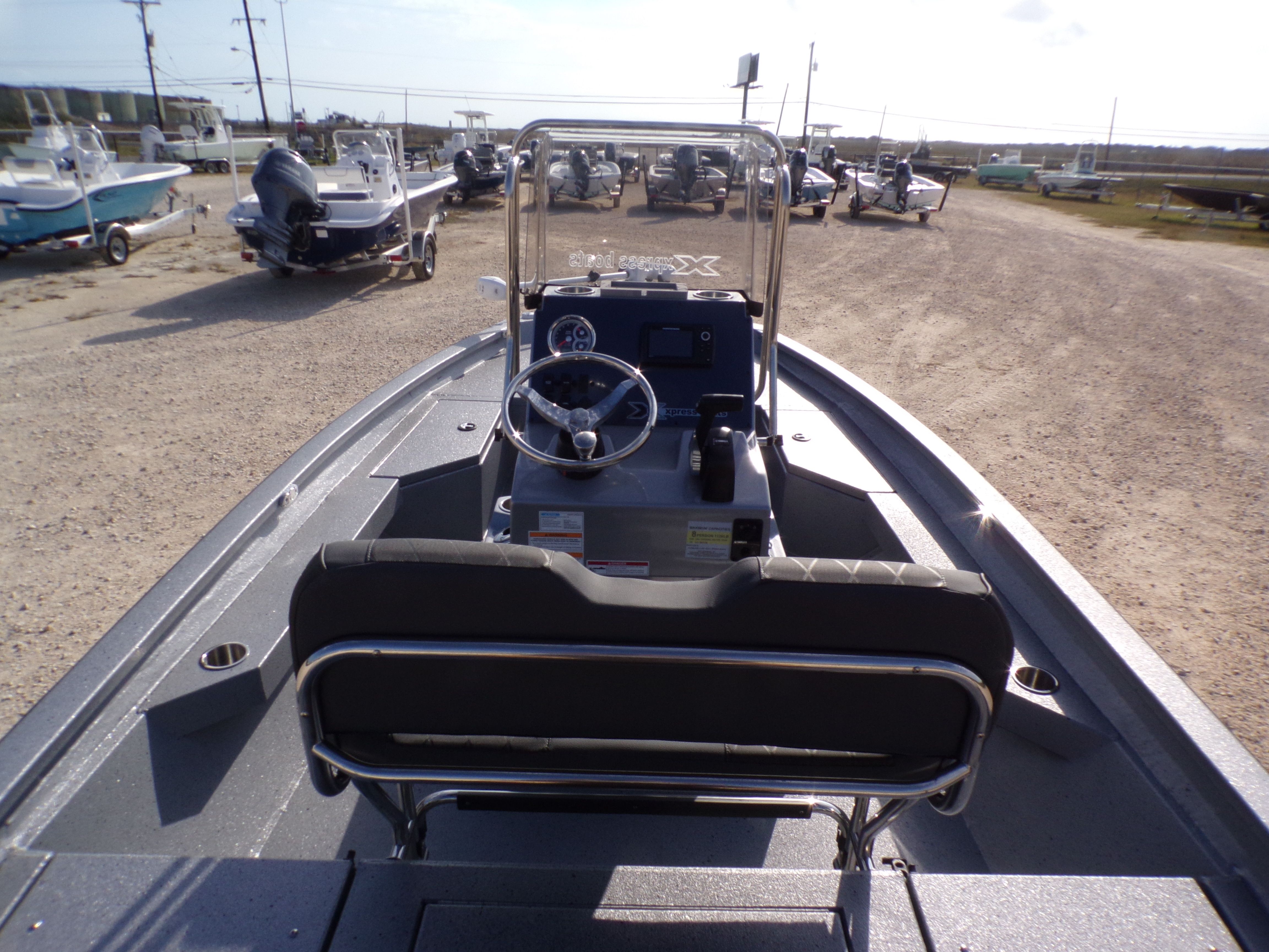 2026 Xpress H20B Bay - 23