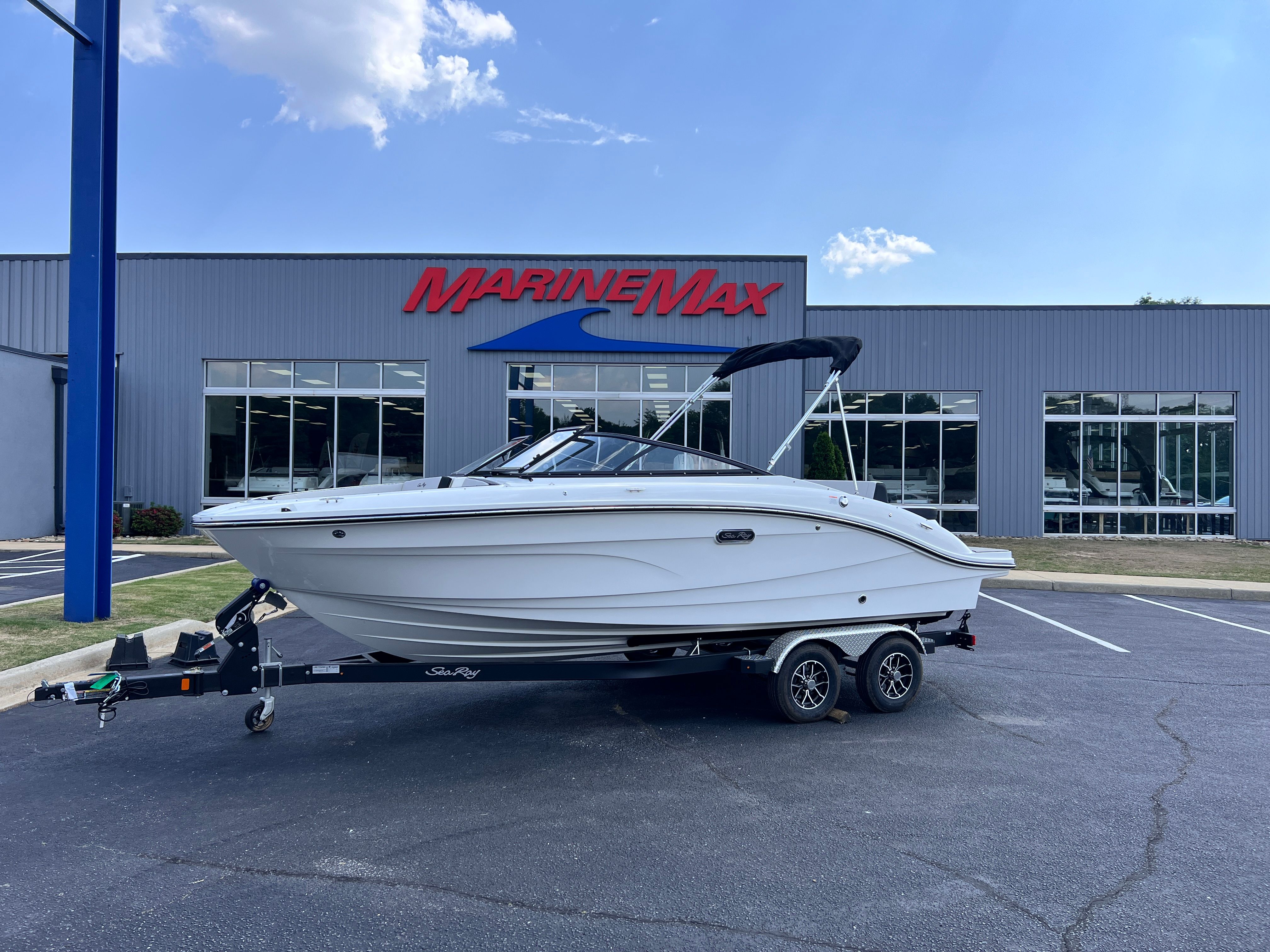 2026 Sea Ray SPX 210