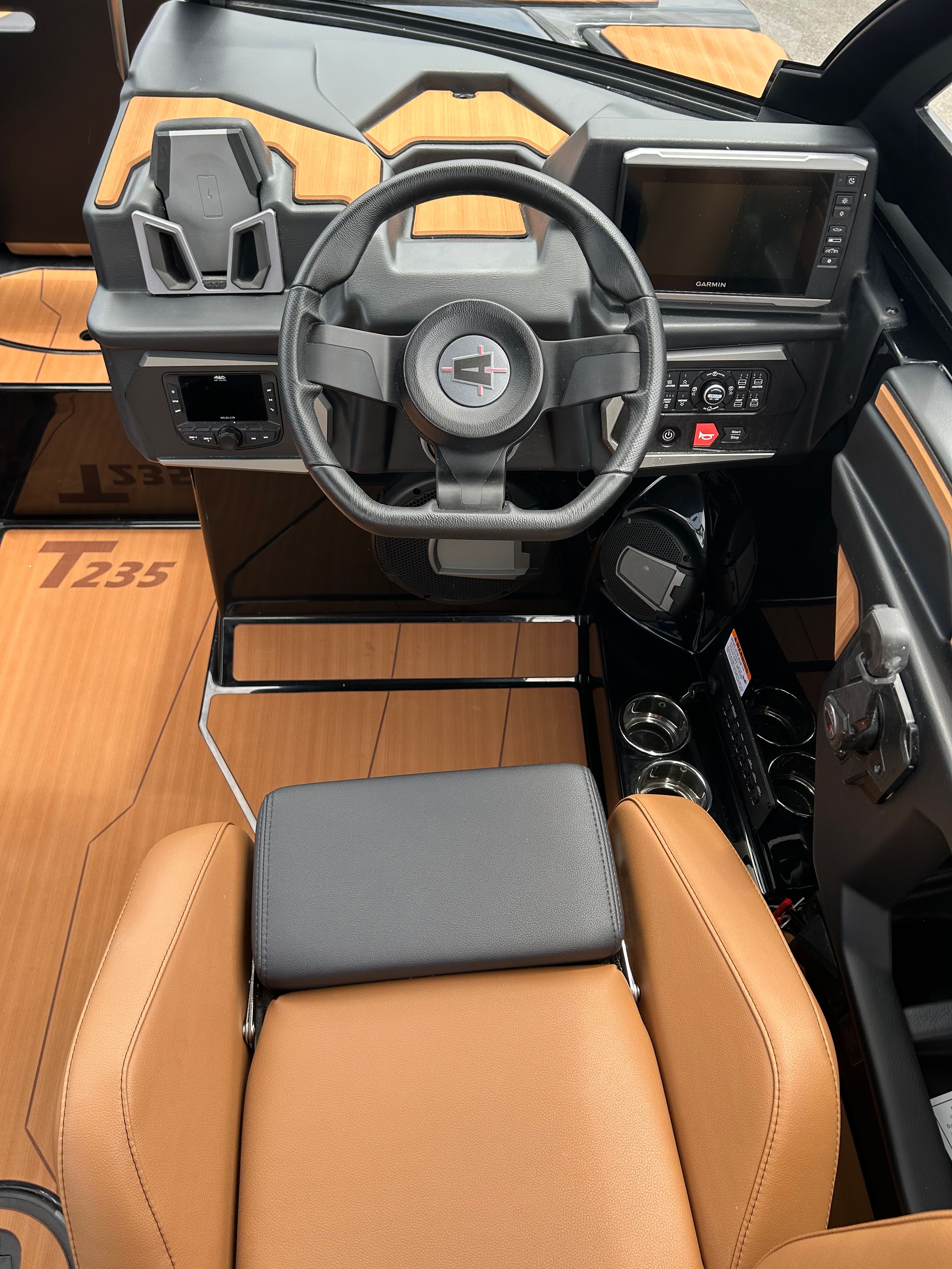 2026 Axis T235 - 7