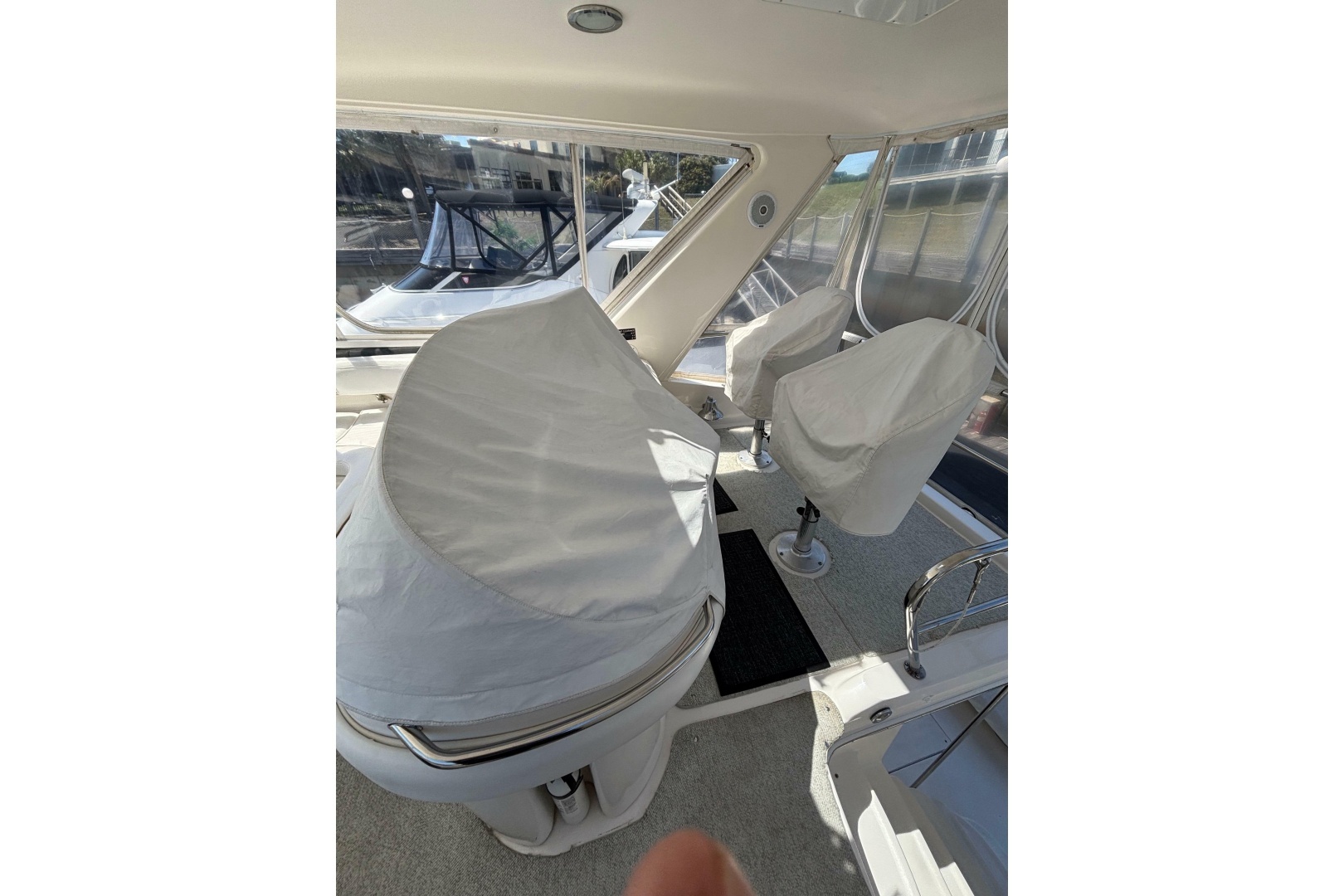 1999 Sea Ray 480 Sedan Bridge - Image 34