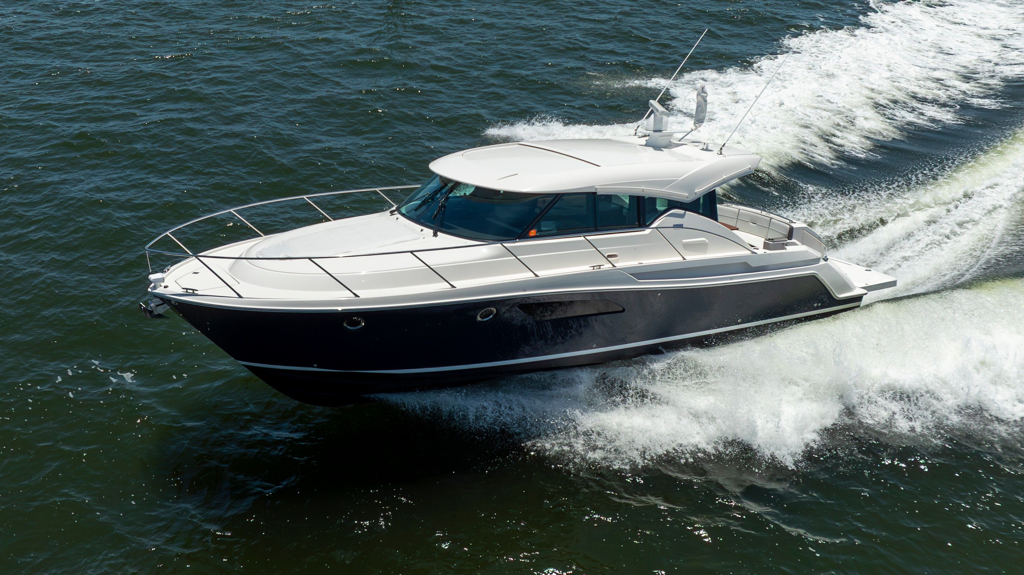 2018 Tiara Yachts 44 Coupe - 5
