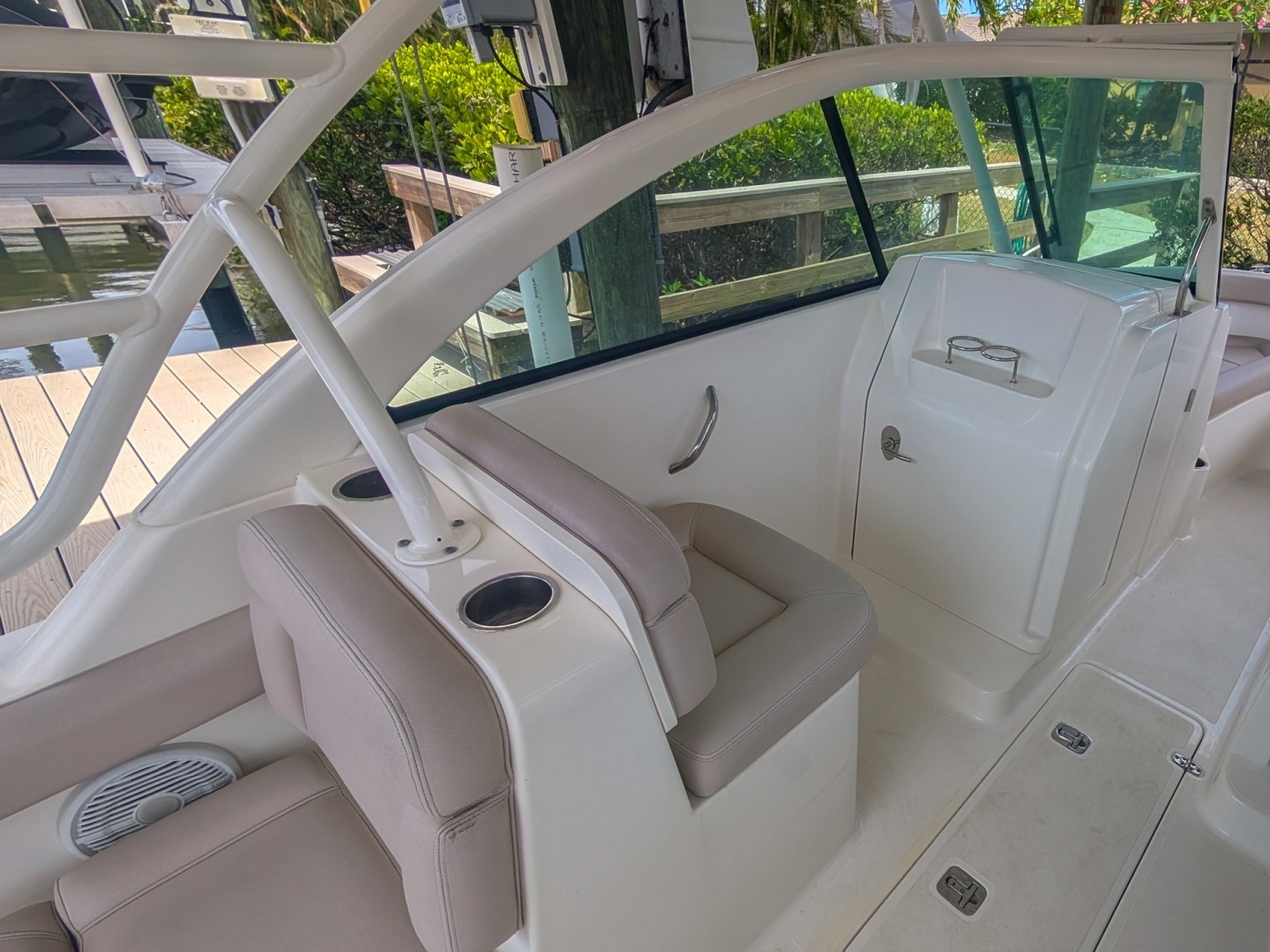 2015 Pursuit DC 265 Dual Console - Image 8