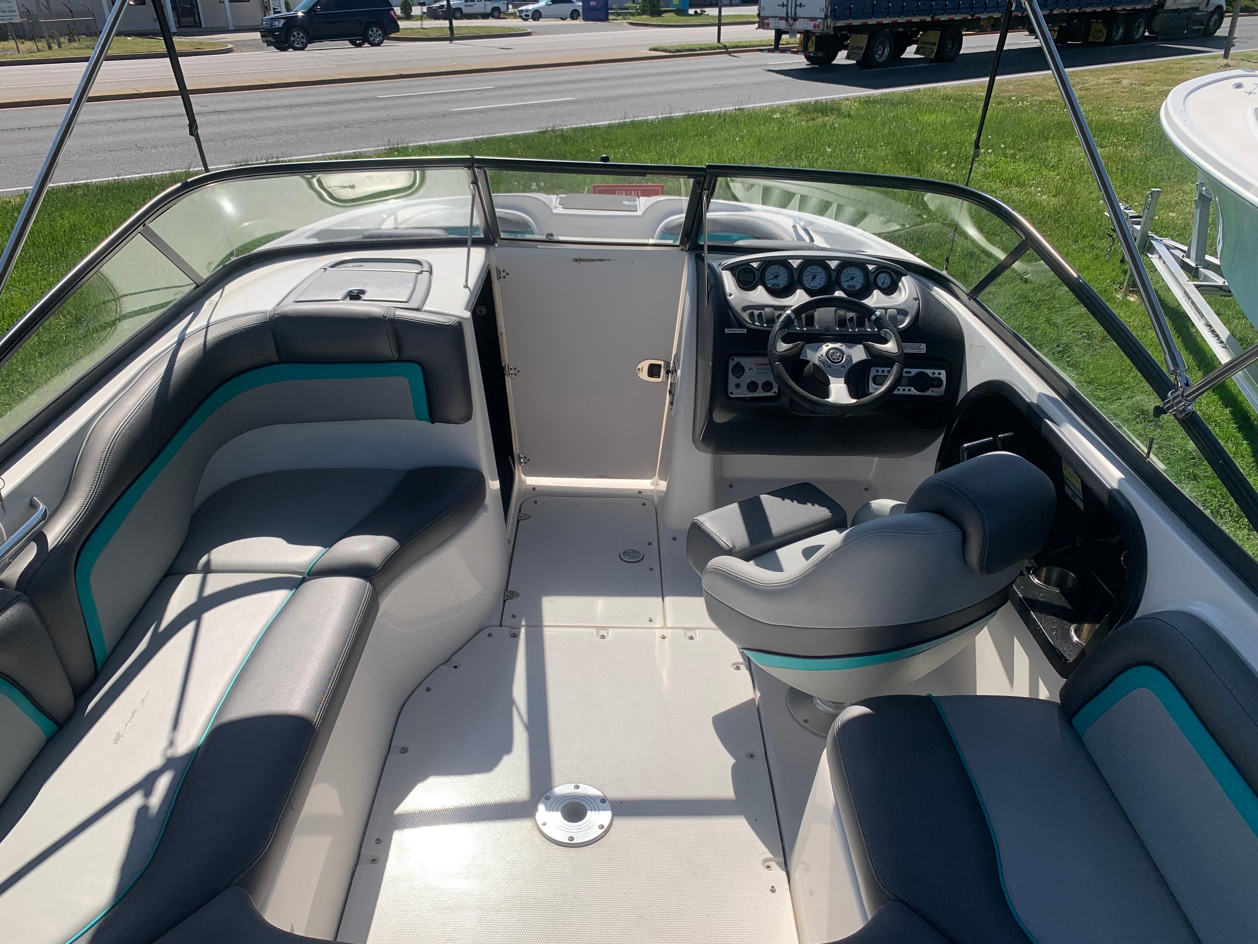 2010 Yamaha Boats 212SS - 15