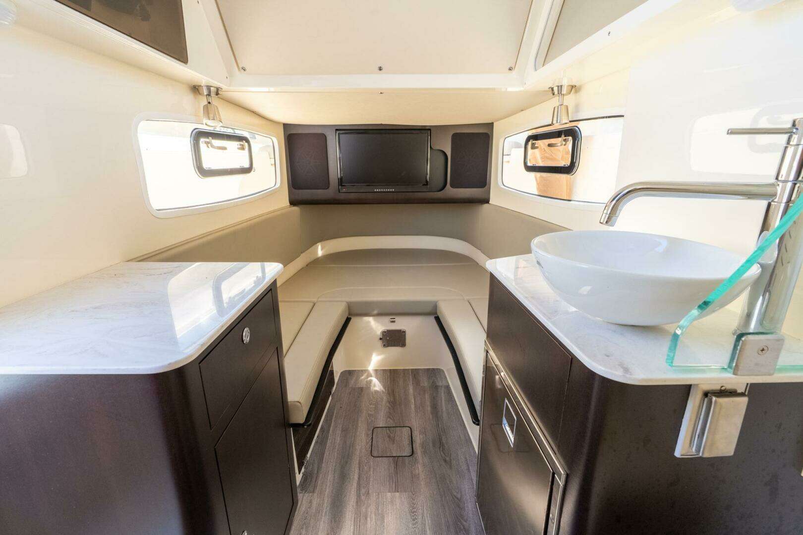 2023 Scout 355 LXF - Image 21