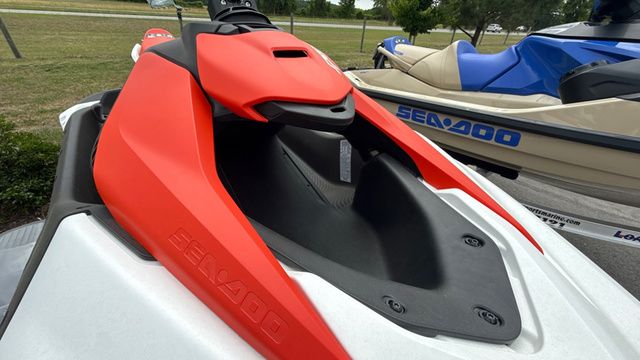 2025 Sea-Doo SPARK 3-UP 900 ACE 90 TRIXX - 9