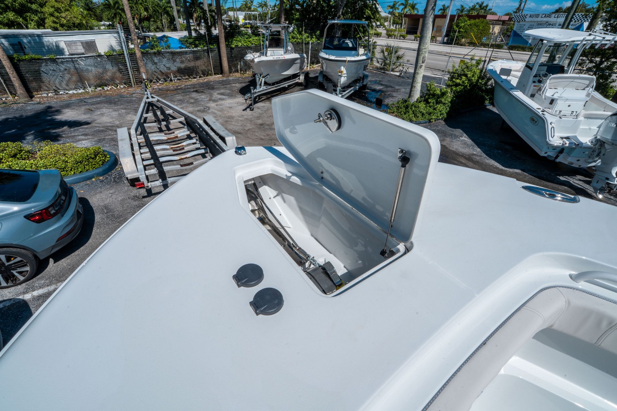 2026 Sea Hunt ULTRA 305 CB - 26