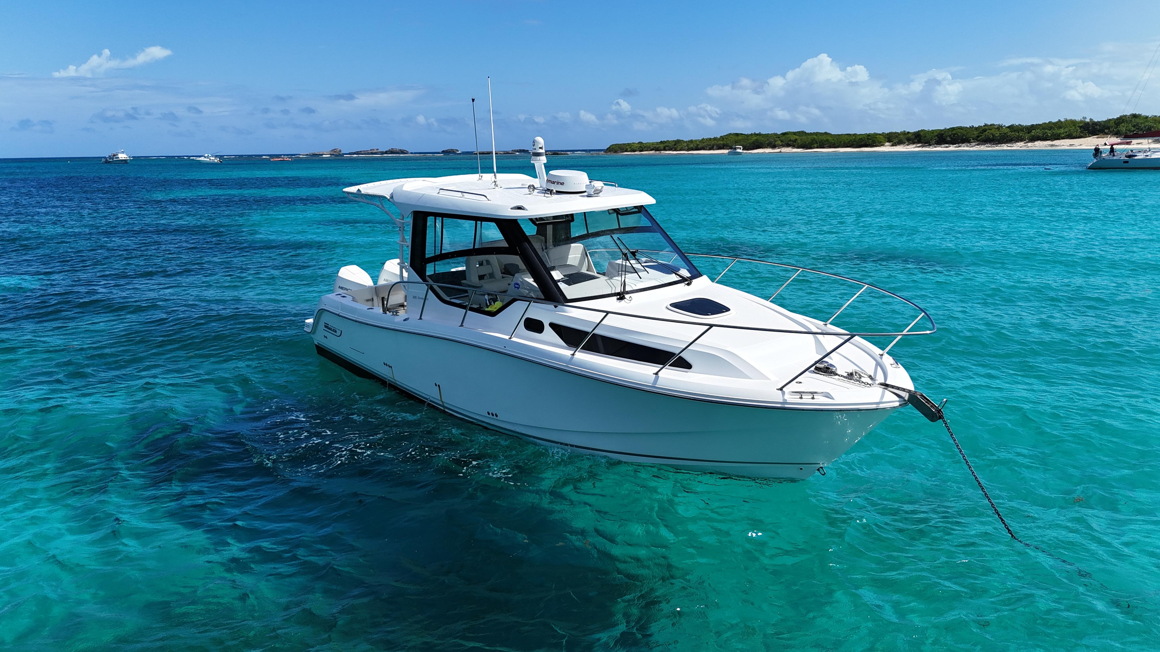 2020 Boston Whaler 325 Conquest