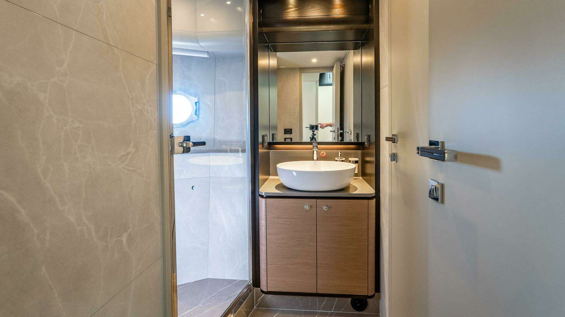 2026 Absolute Navetta 58 - Image 34