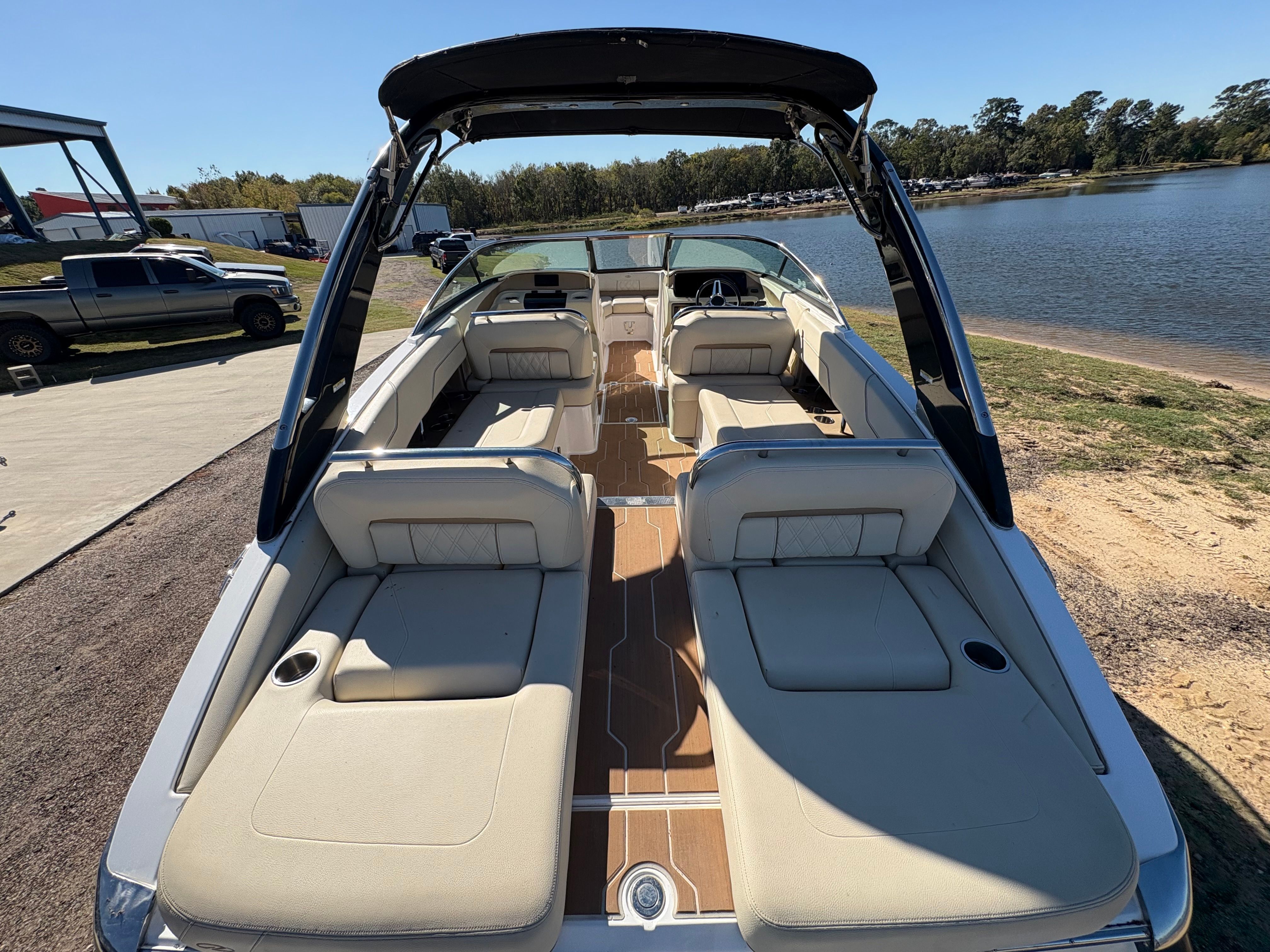 2019 REGAL LS4 - Image 9