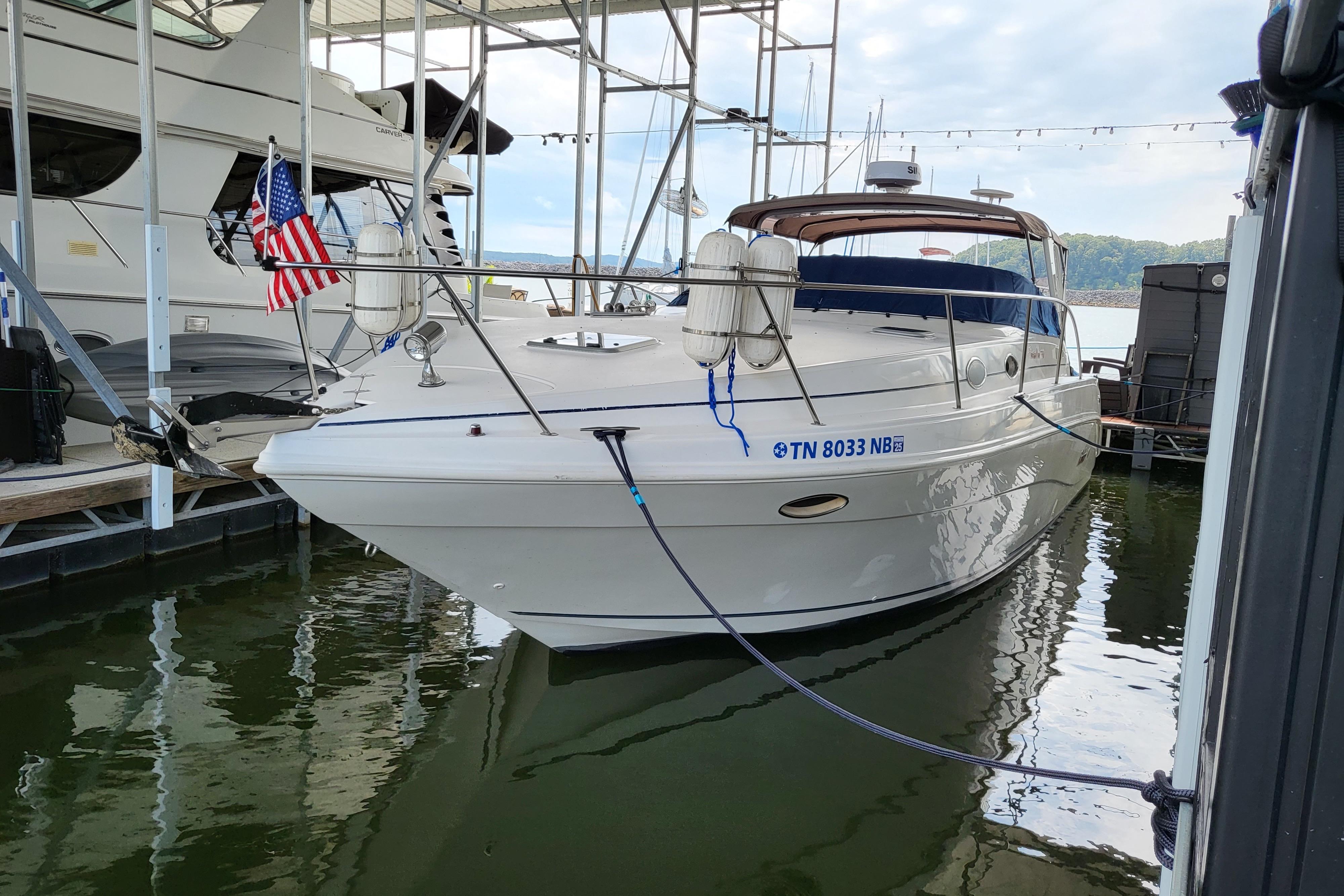 1999 Rinker Fiesta Vee 330