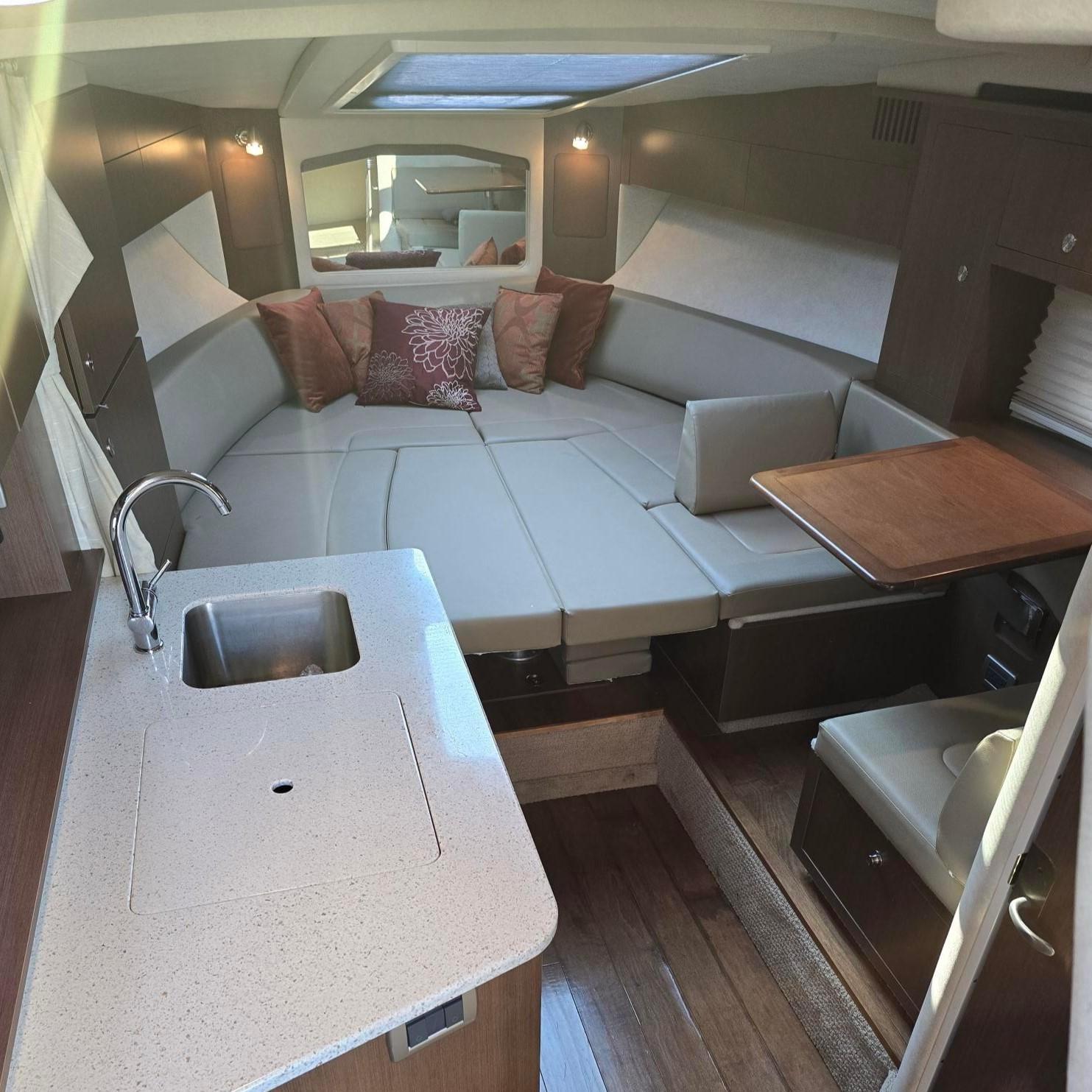 2013 Sea Ray Sundancer 310 - 4