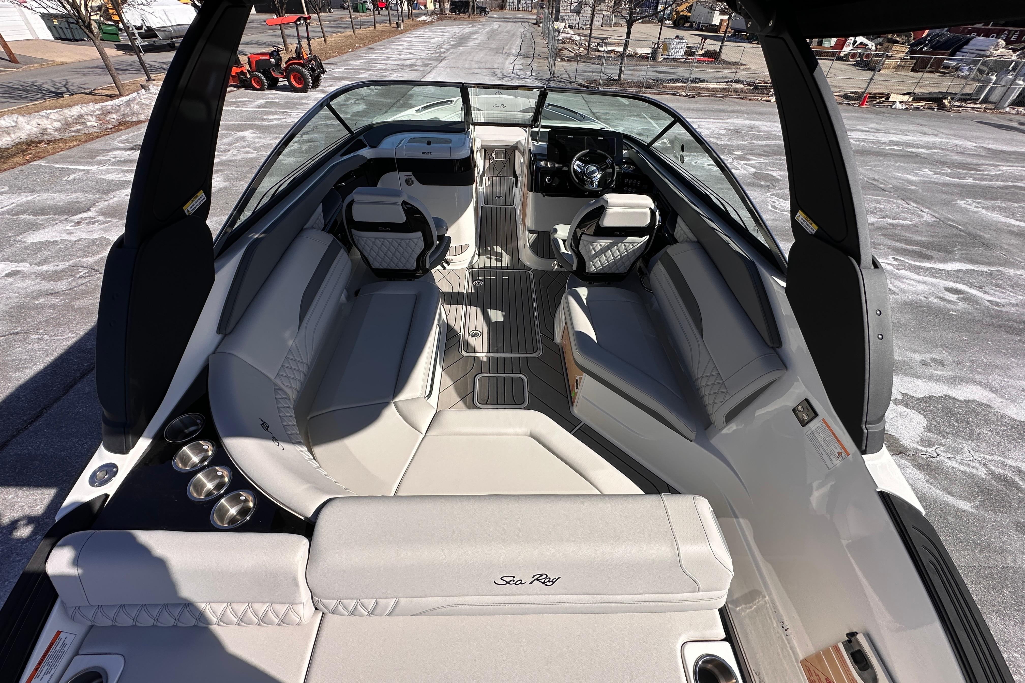 2026 Sea Ray SLX 260 Outboard boat interior with luxurious seating and modern design.