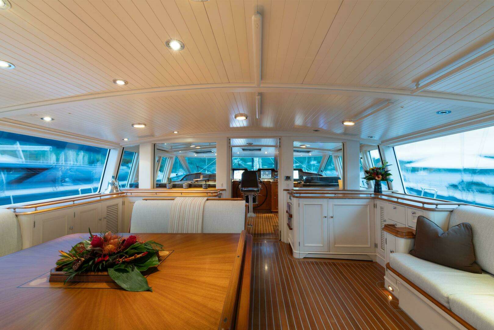 2001 Vitters Aft Cockpit - Image 39