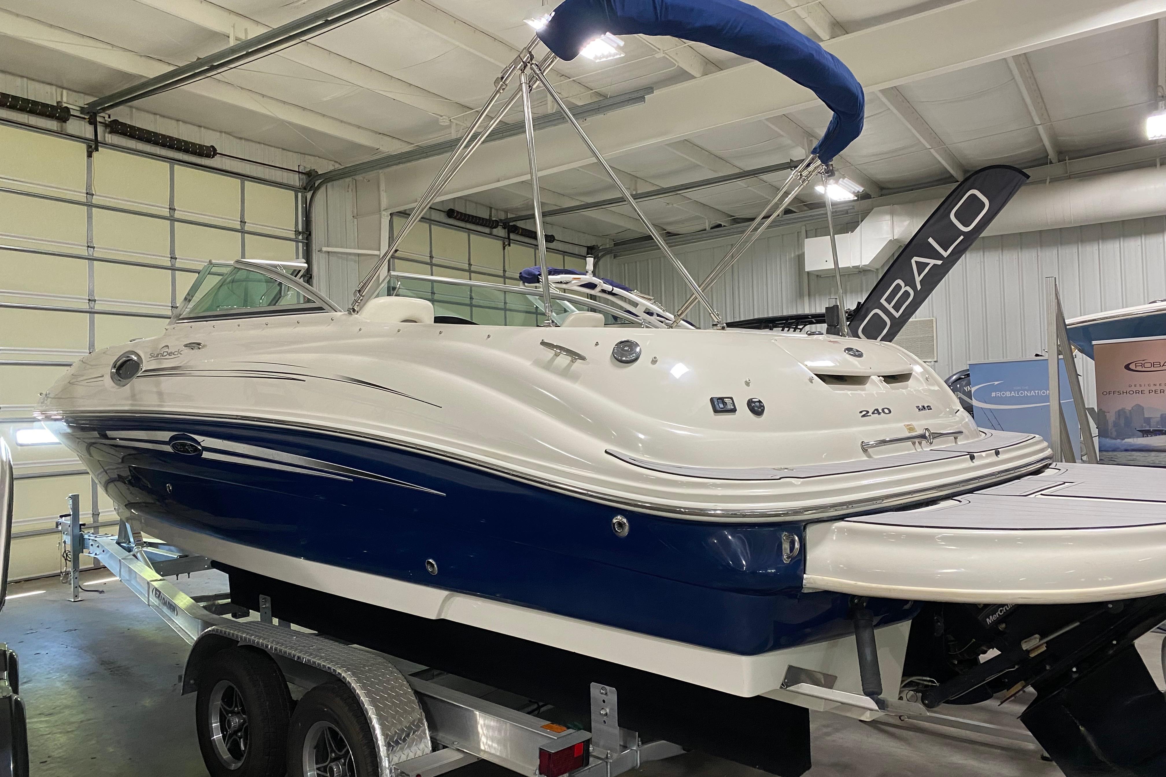 2008 Sea Ray 240 Sundeck