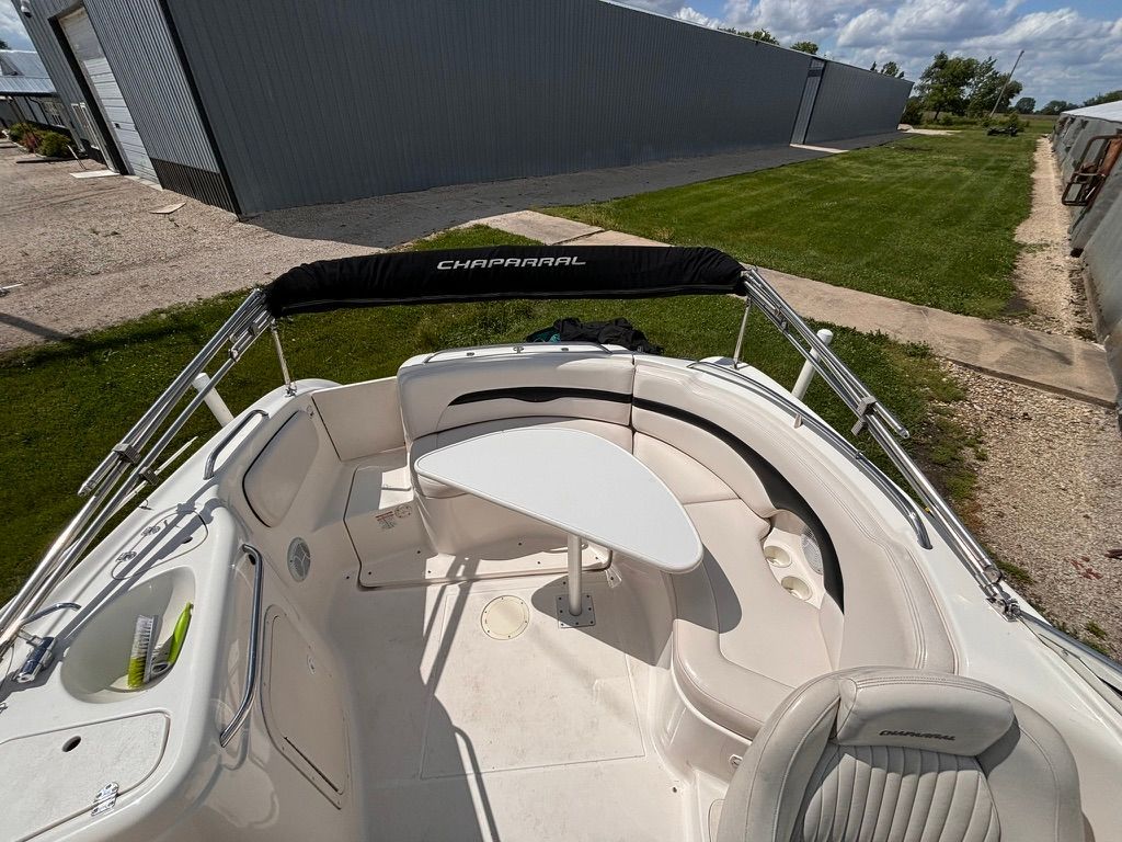 2002 Chaparral Sunesta 243 - 34