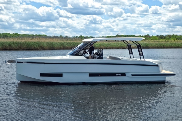 2026 De Antonio Yachts D32