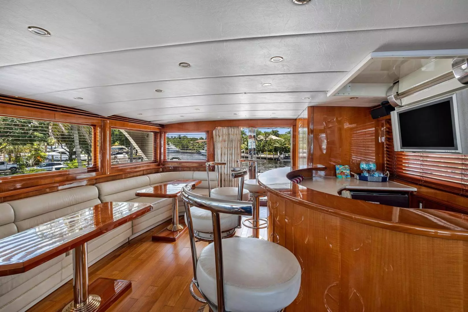 2006 Jefferson Starship Pilothouse - Image 23