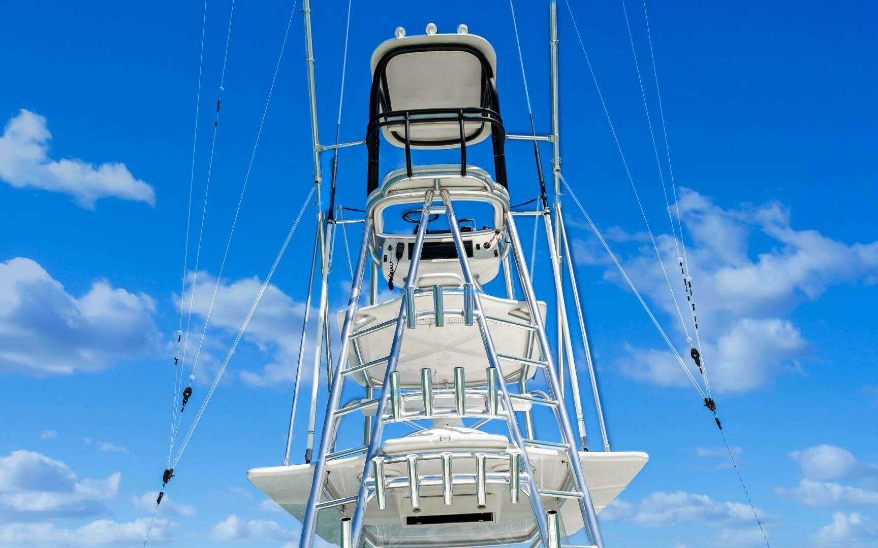 2018 Regulator 41 Center Console - Image 57