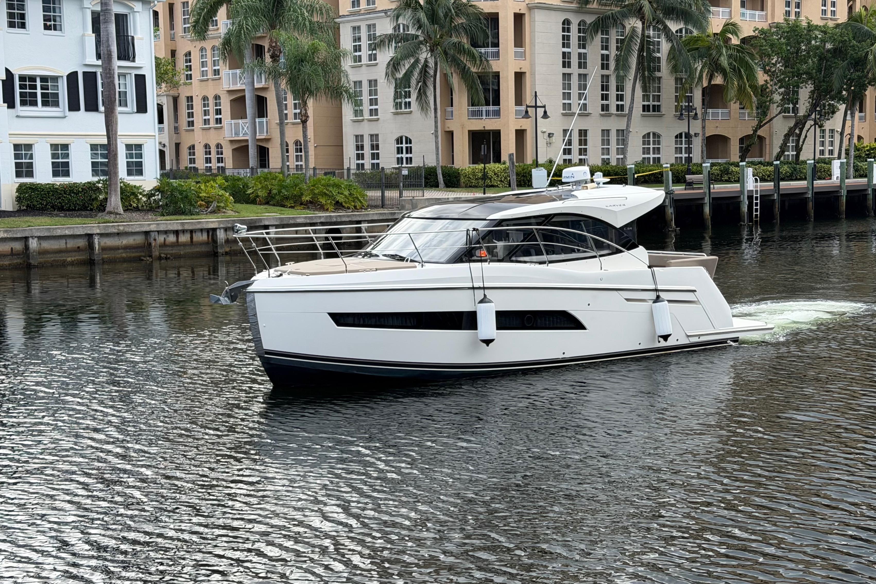 2019 Carver C34