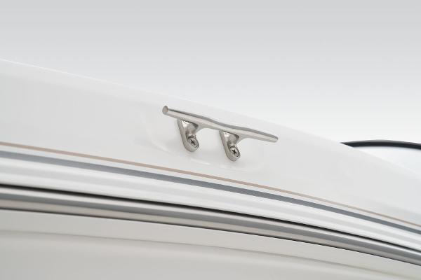 2025 Tahoe 185 S - 33
