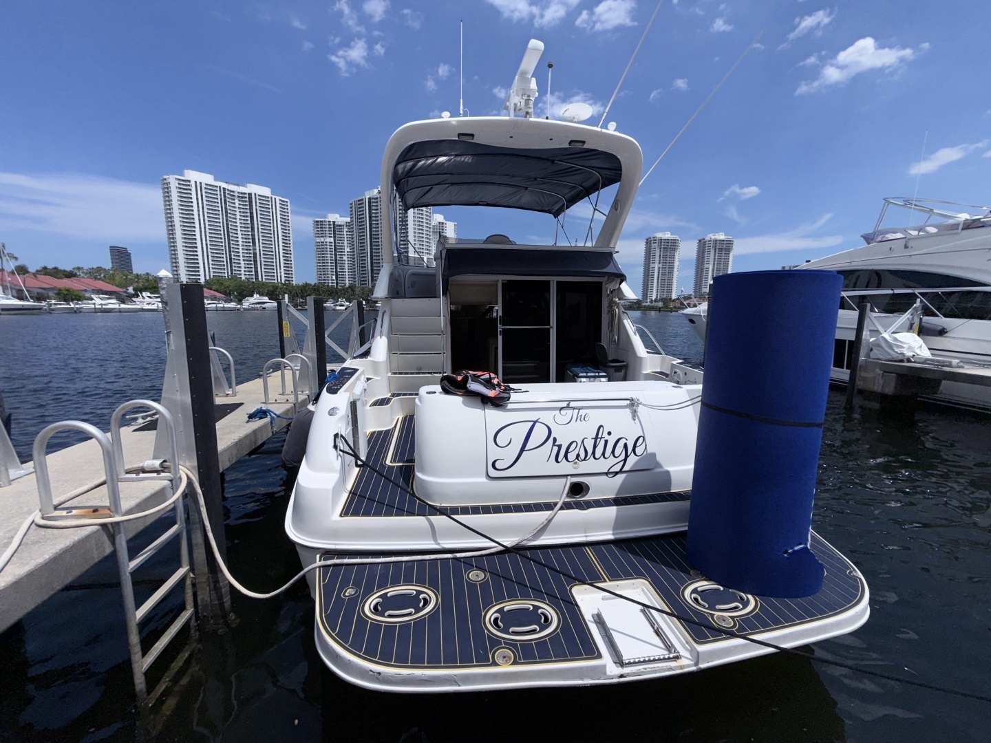 2001 Sea Ray 450 Express Bridge - Image 25