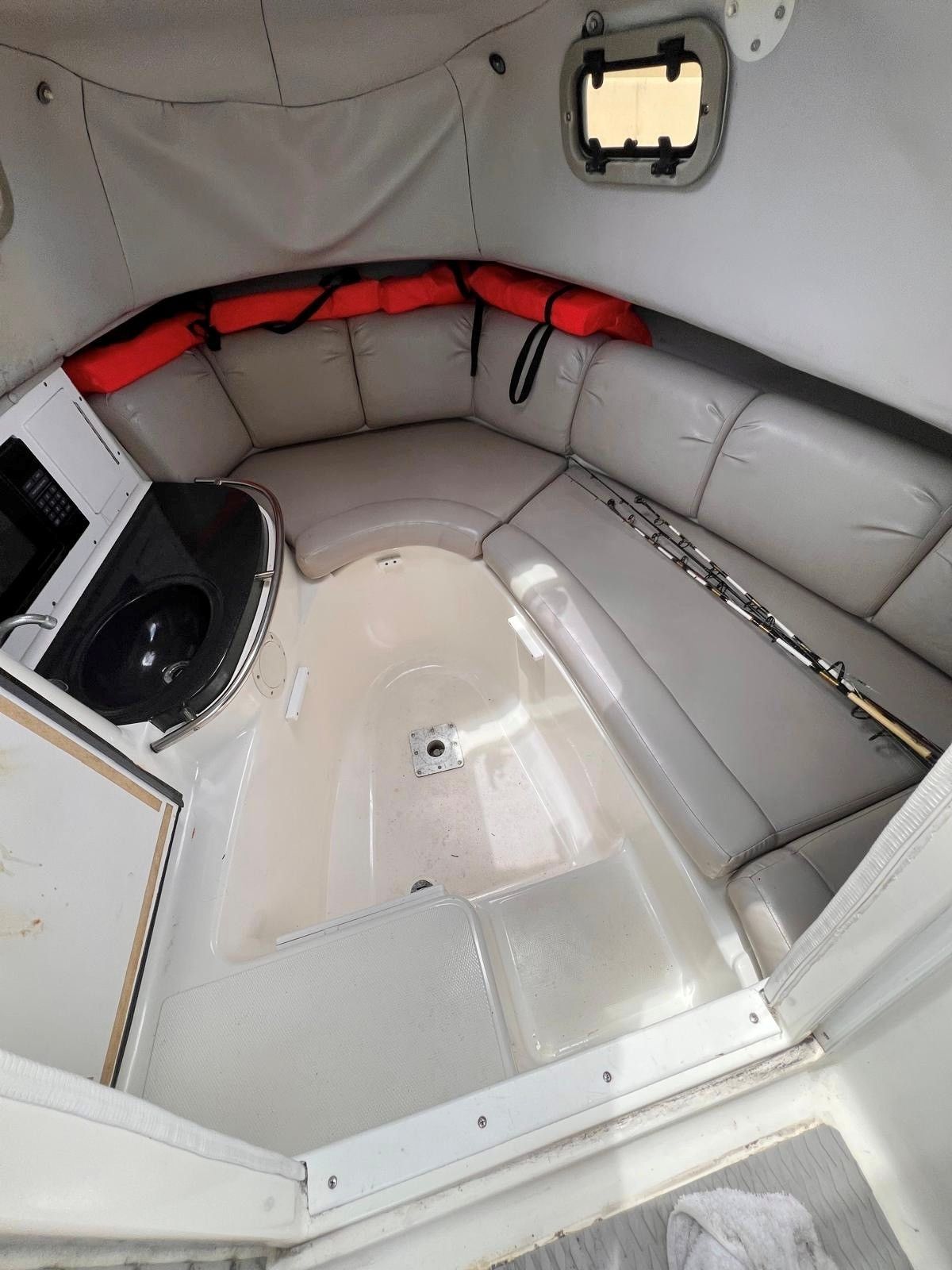 1998 Century Sport Cabin - 21