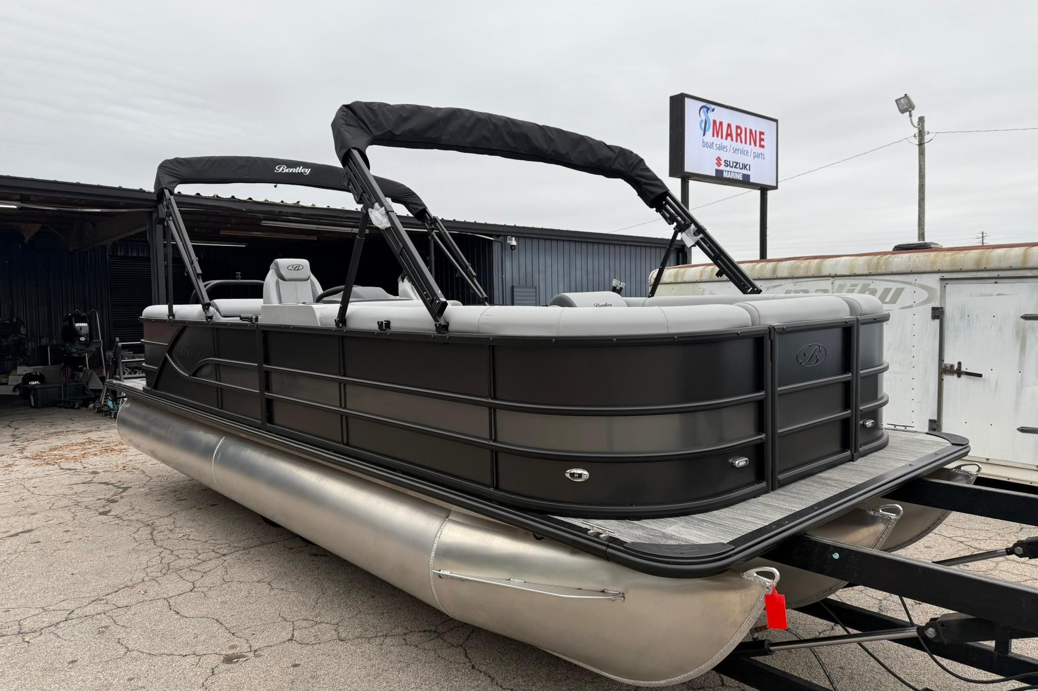 2026 Bentley Pontoons Legacy 243 Navigator