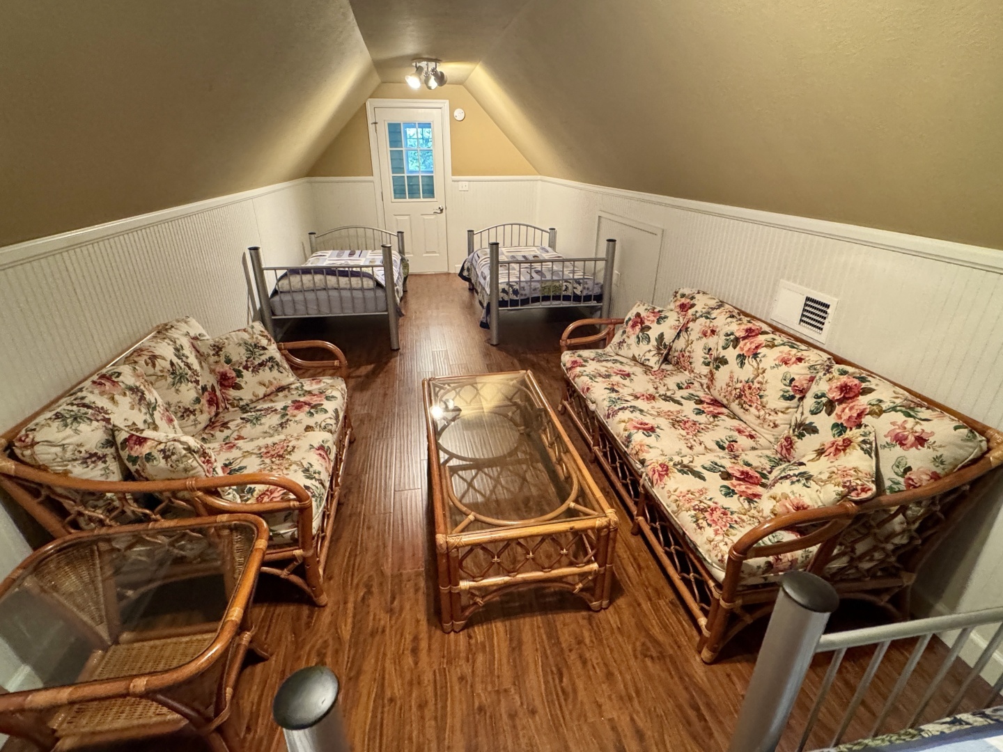 2006 Custom 20 x 43 Floating Cabin - Approx 812sqft - Image 77