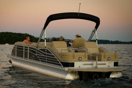 2015 Bennington 2875 QCW I/O