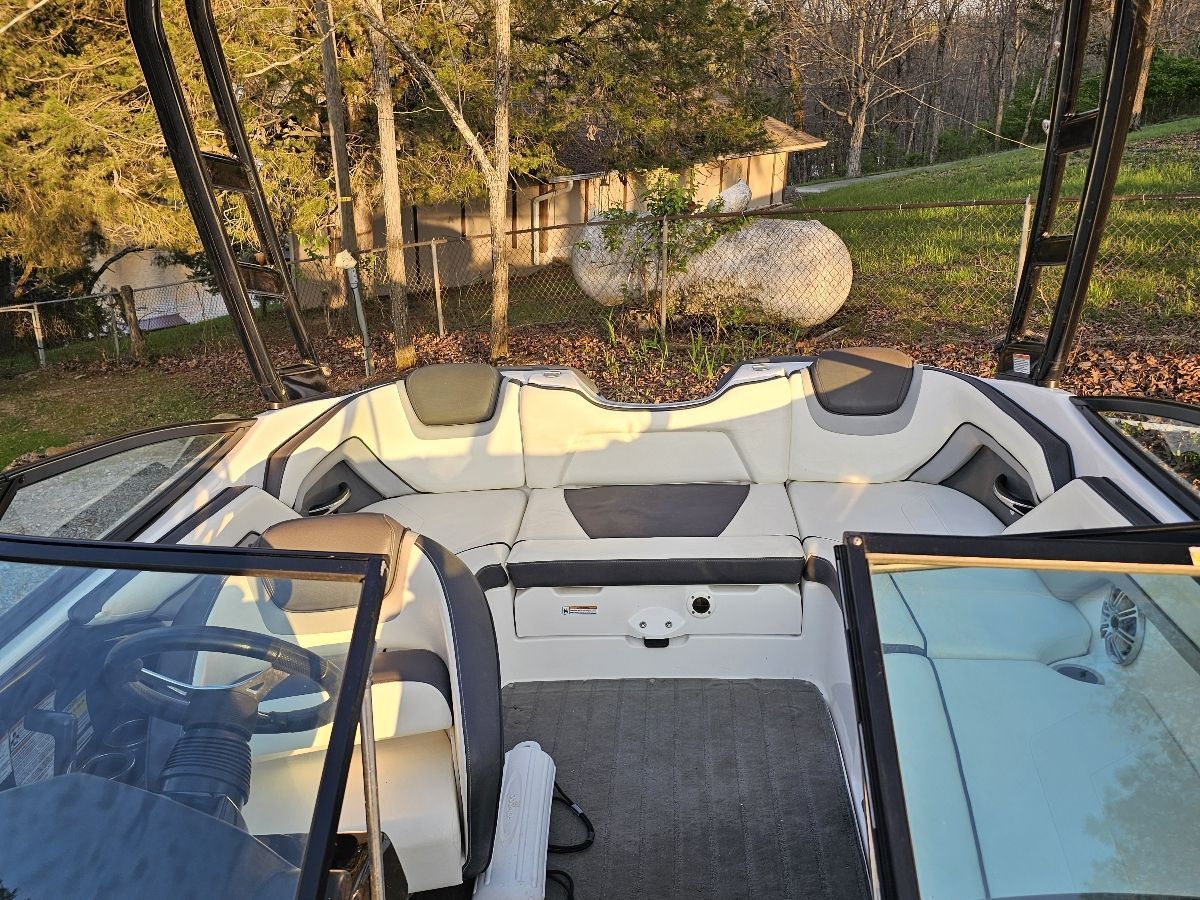 2016 Yamaha Boats AR192 - 6