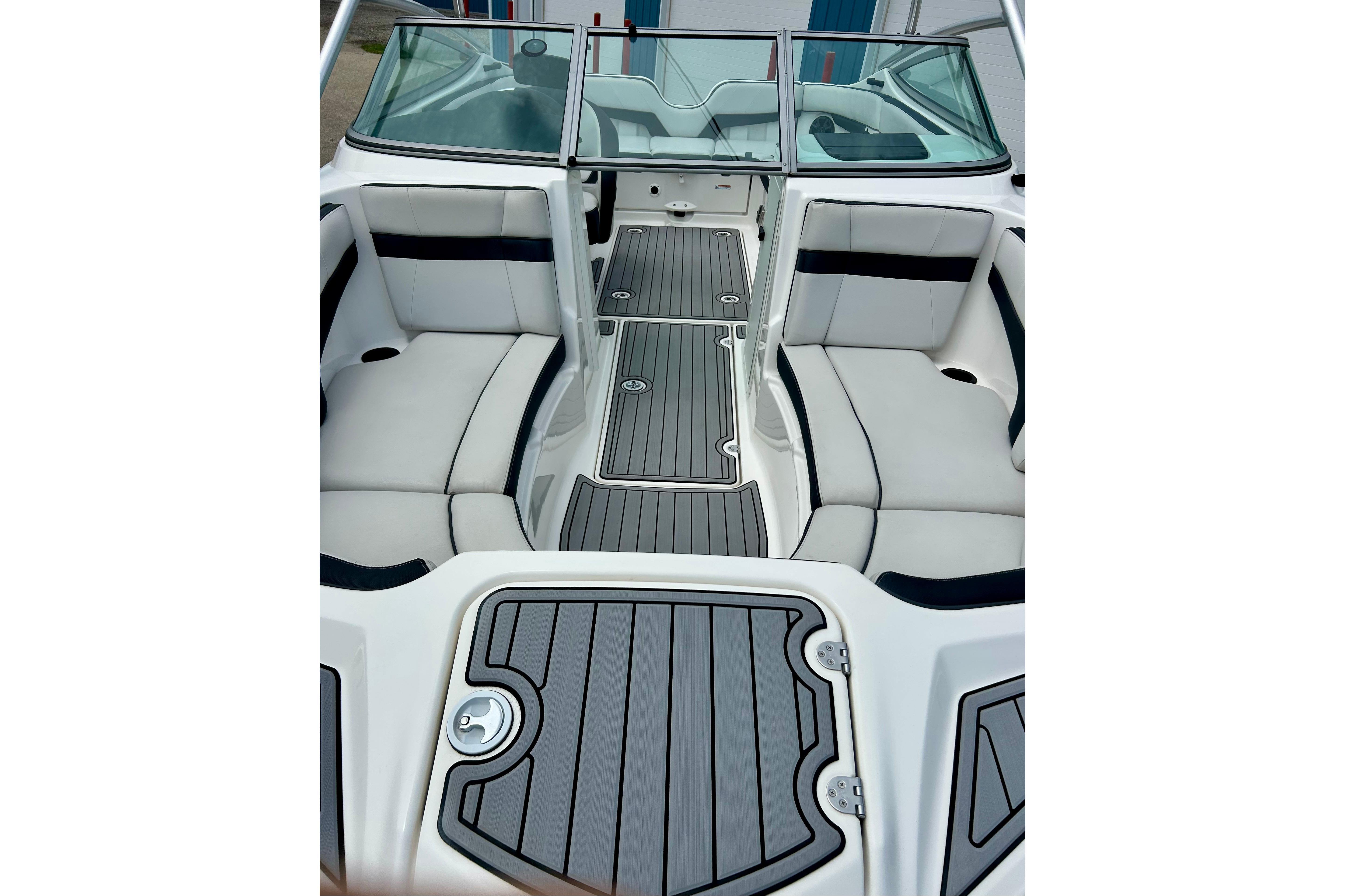 2015 Yamaha Boats AR210 interior with sleek seating and modern design.