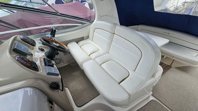 2003 Sea Ray 300 Sundancer - 10