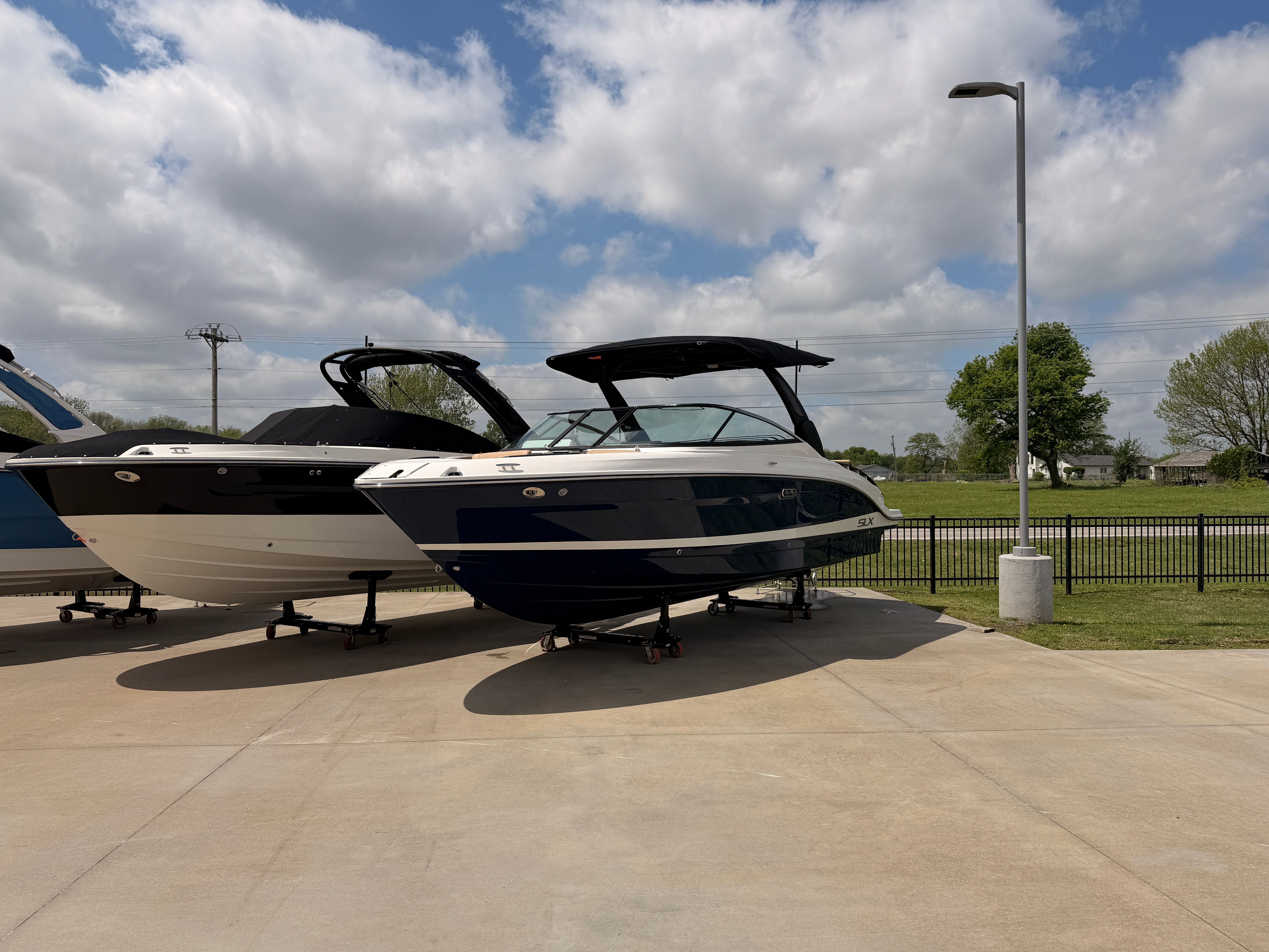 2026 Sea Ray SLX 280