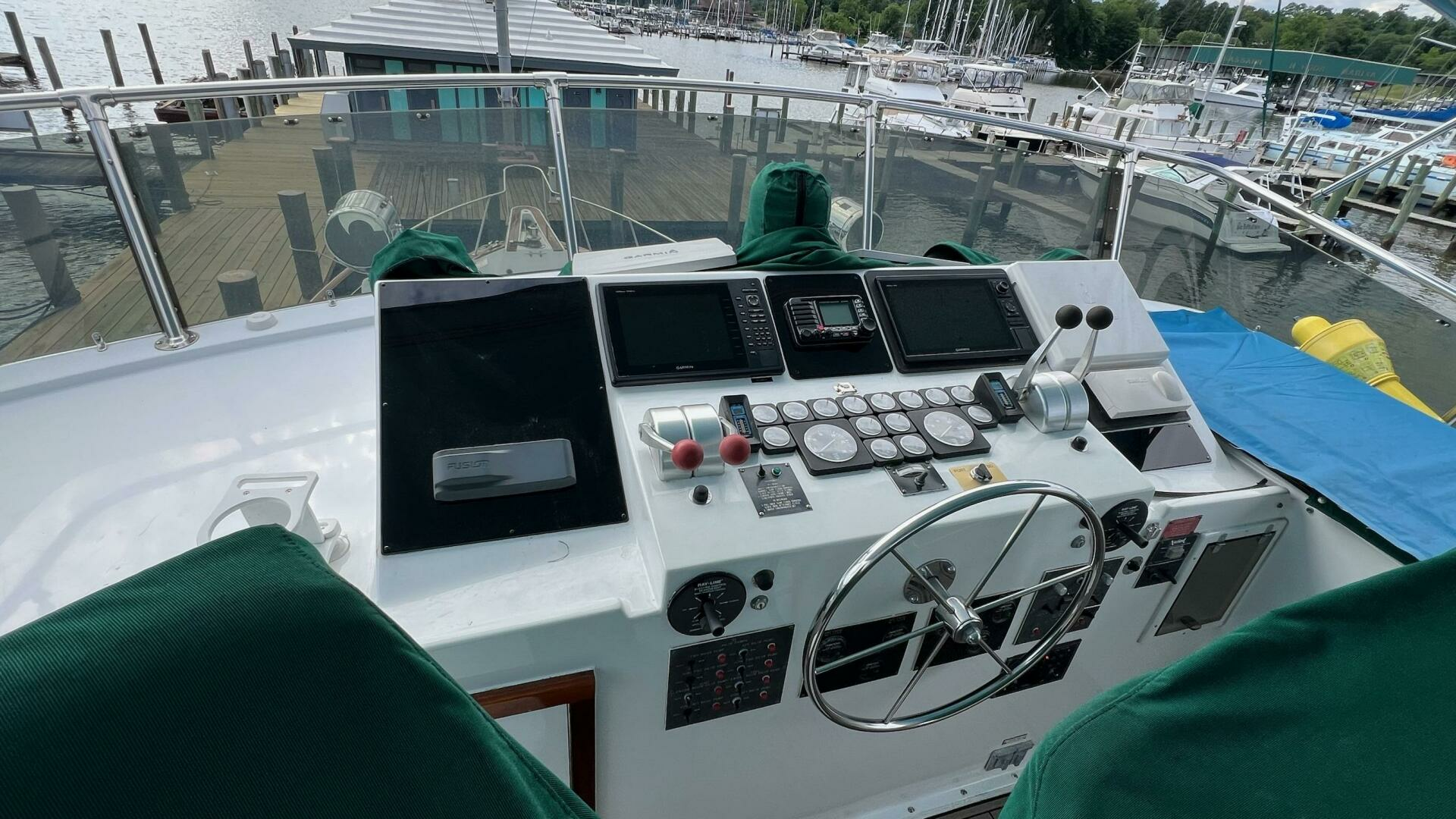 1987 Hatteras Motoryacht - Image 11
