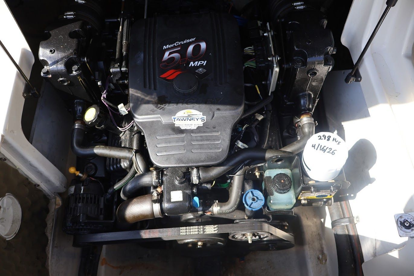 MerCruiser 5.0 MPI engine in 2006 Sea Ray Sun Deck 200.
