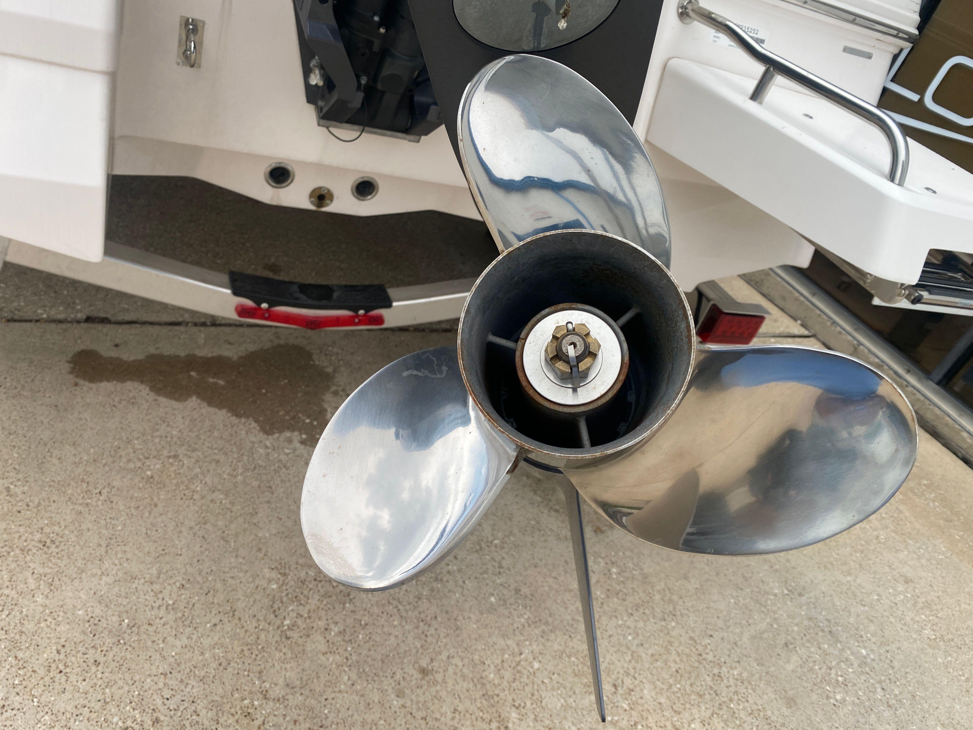 2025 ROBALO 206 CAYMAN STD - Image 7