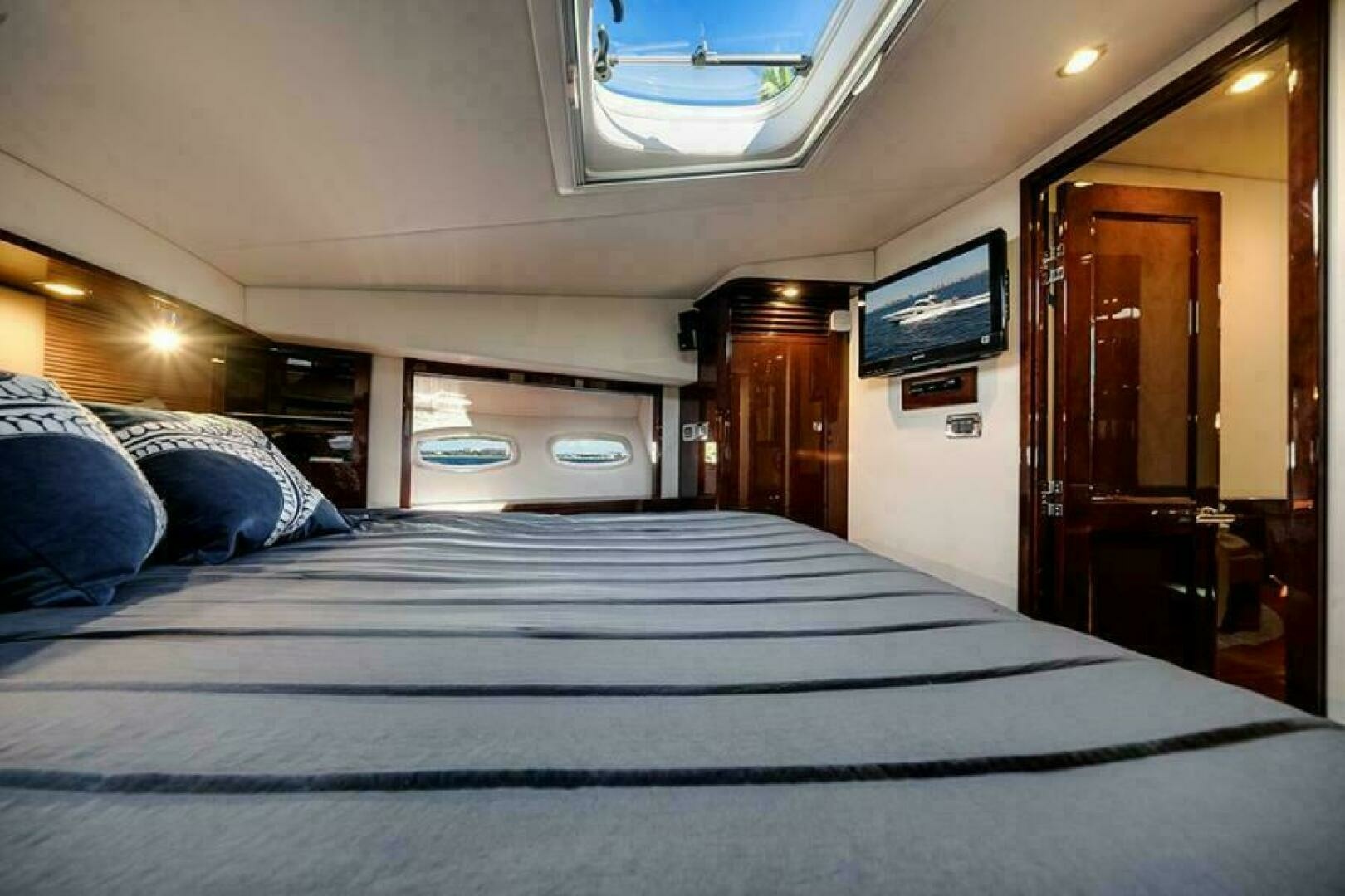 2012 Sea Ray 610 Sundancer - Image 37