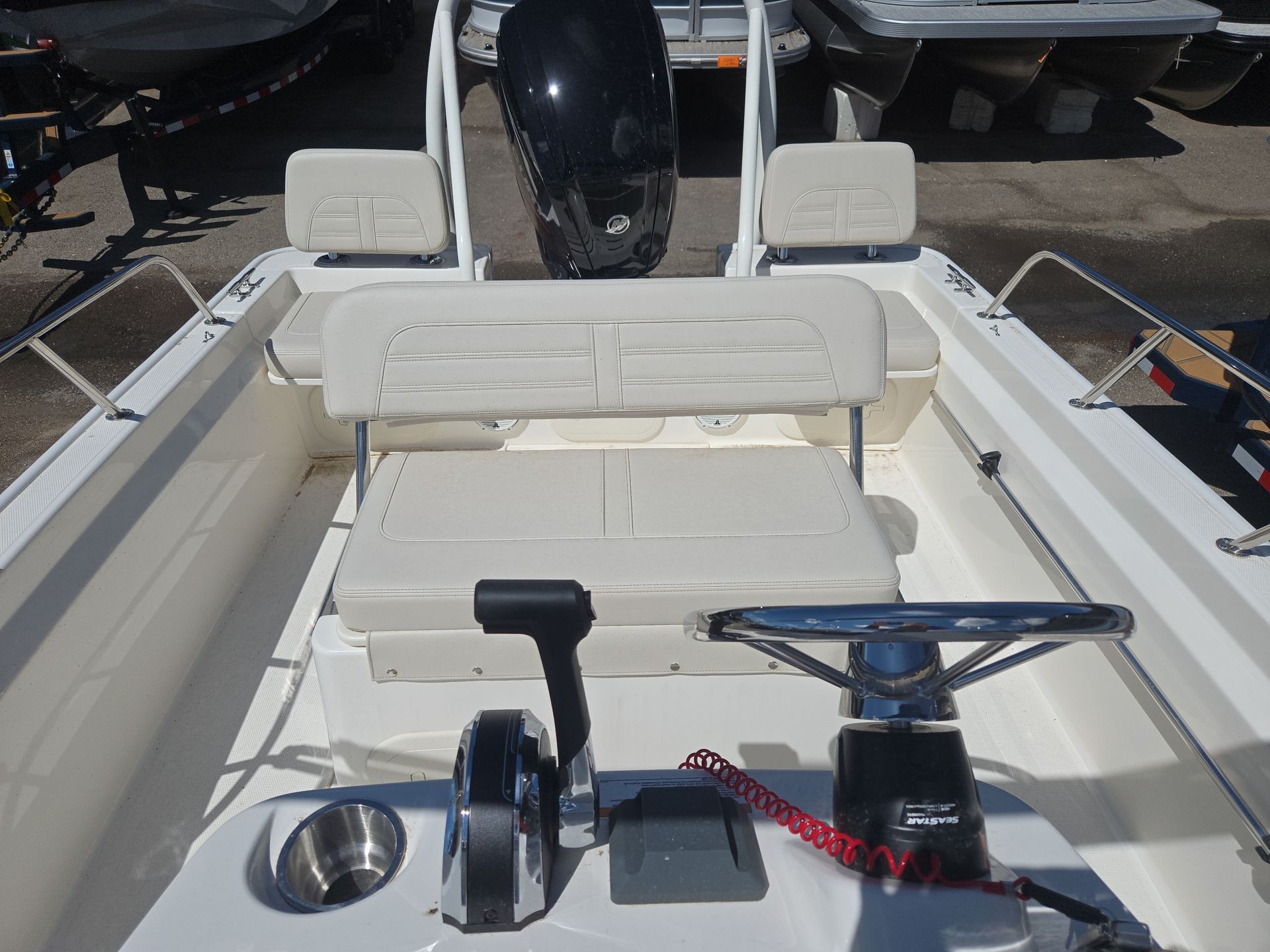 2026 Boston Whaler 170 Montauk - 16