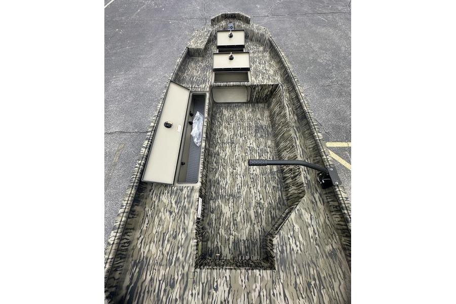 2026 SeaArk 1752 Slayer X boat interior with camouflage design and storage compartments.
