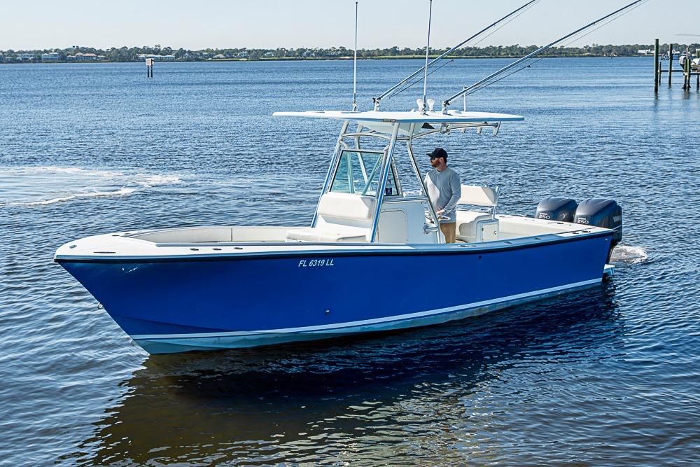 2000 Regulator 26 Forward Seating