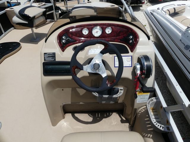 2013 Sun Tracker Fishin' Barge 22 DLX - 8