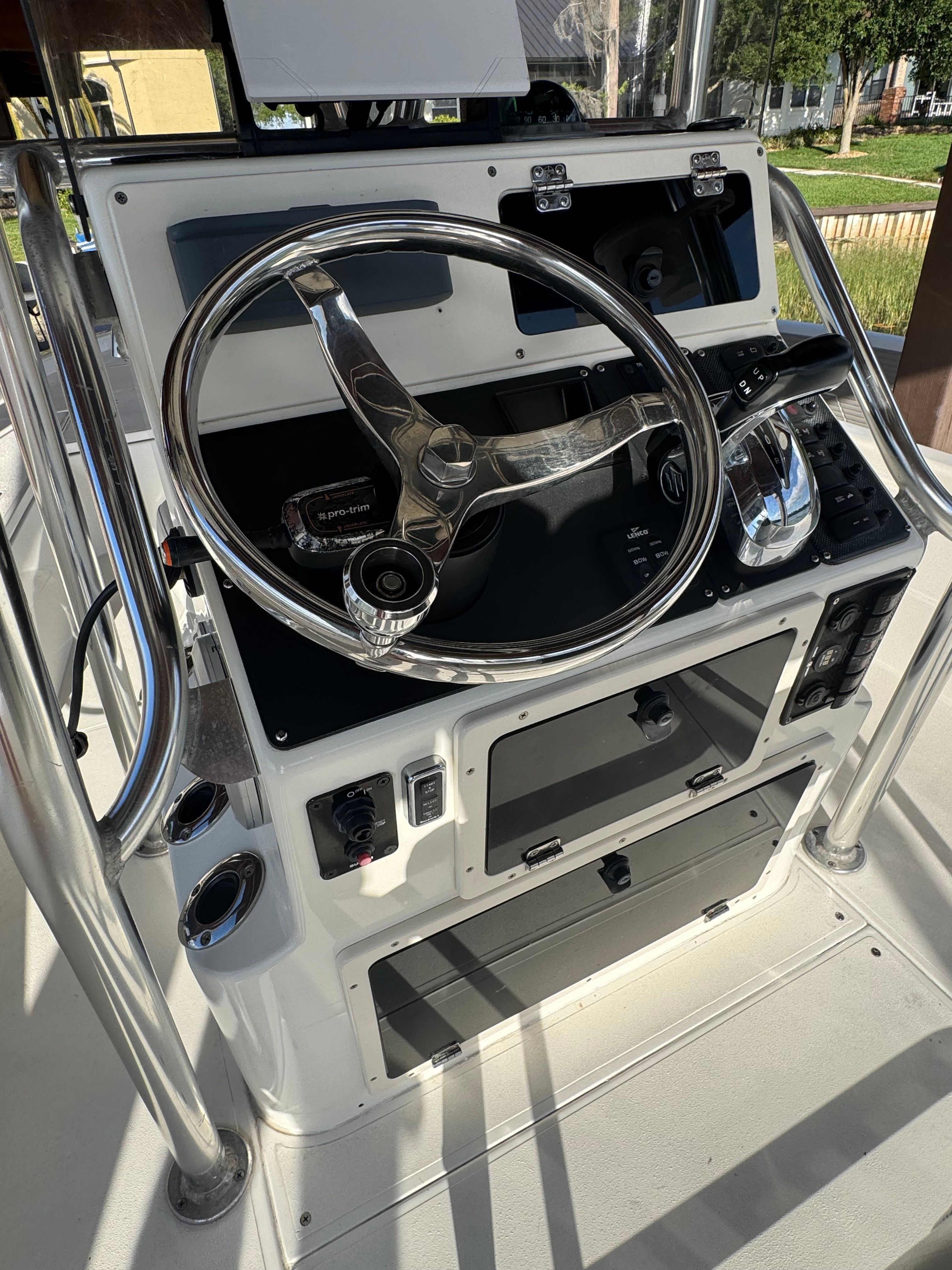 Steering console of a 2004 ShearWater LTZ boat.
