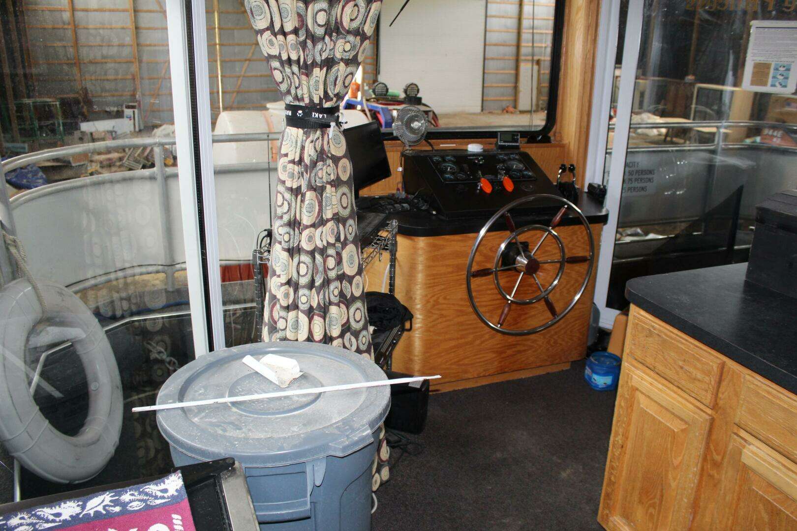 2000 Commercial Sumerset 75 Houston - Image 42