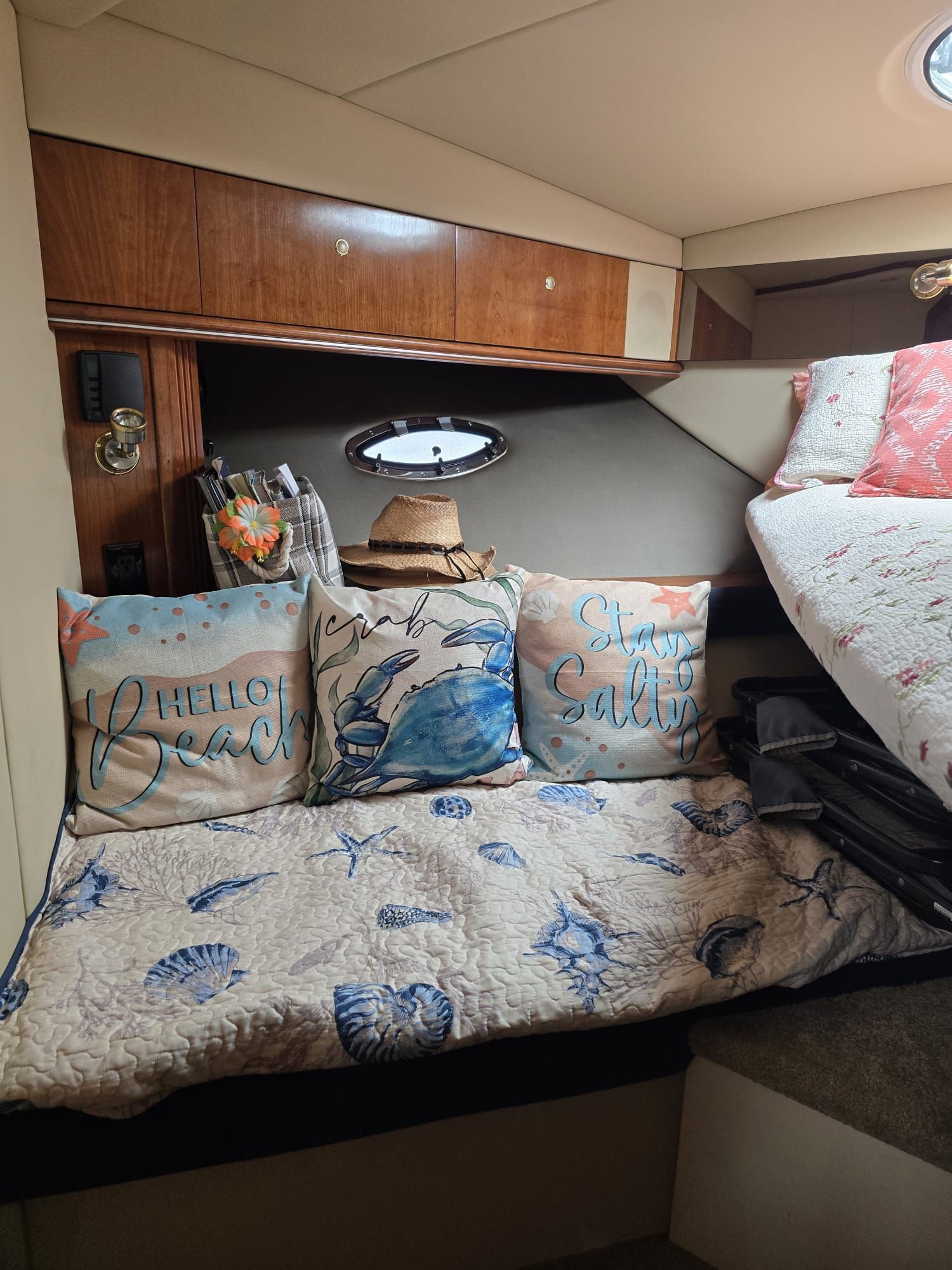 2005 Cruisers Yachts 440 Express - 20